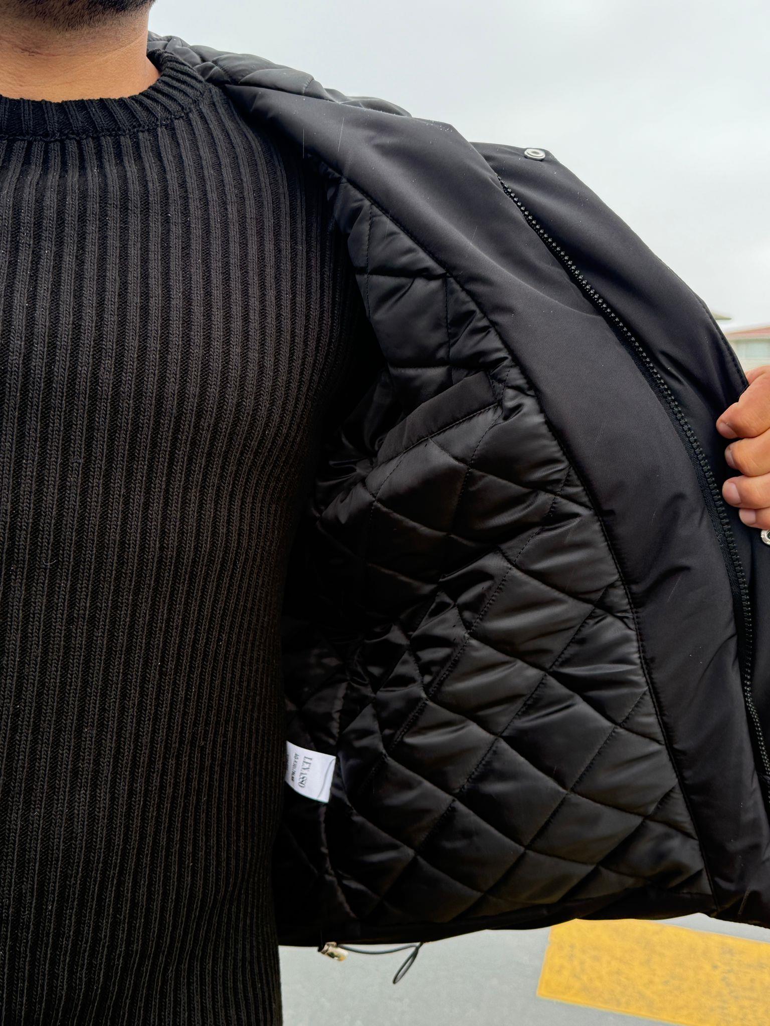 Klasik Kapüşonlu Su Geçirmez Mont  - Siyah