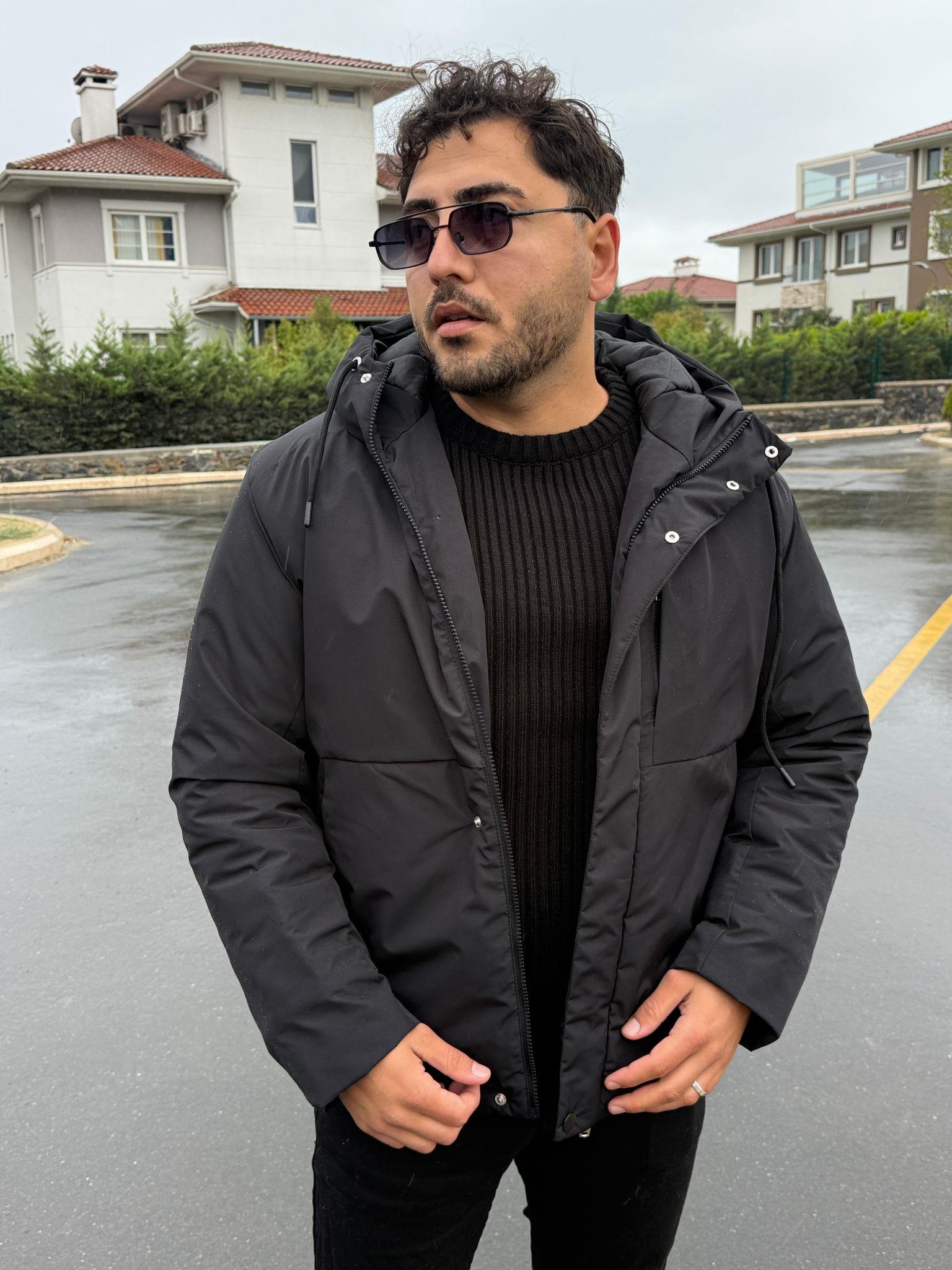 Klasik Kapüşonlu Su Geçirmez Mont  - Siyah