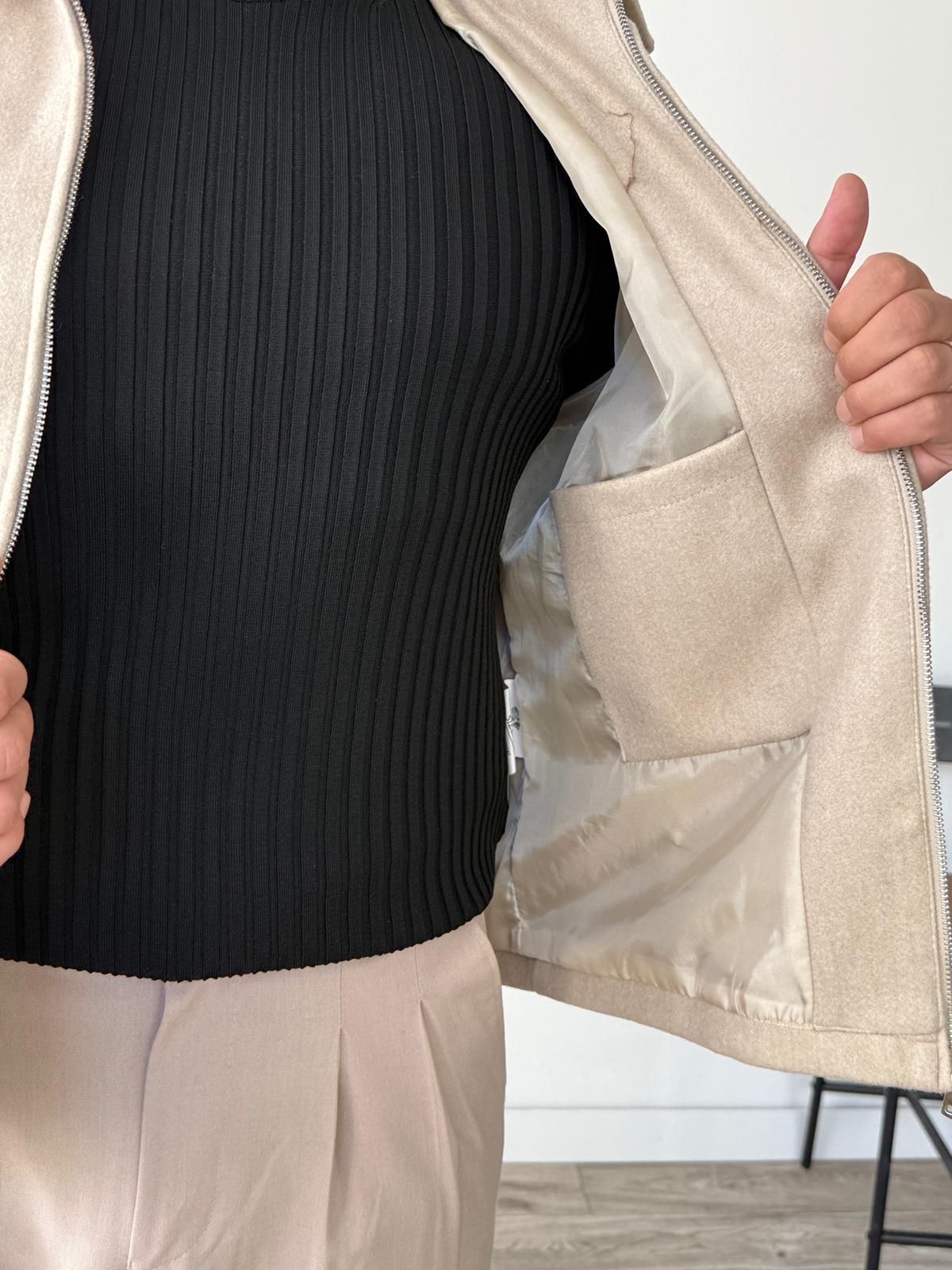 Klasik Tam Kalıp Kaşe Yakalı Ceket  - Bej