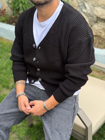 Düğme Kapamalı Triko Hırka - Siyah