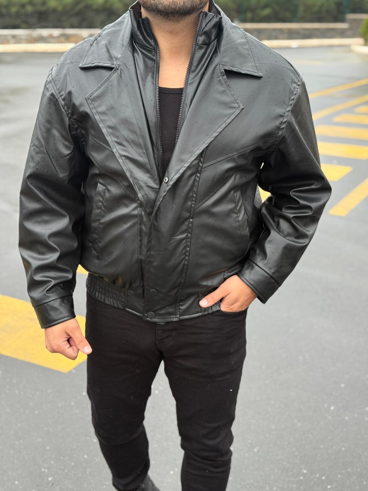 Kruvaze Görünüm Fermuarlı Kapama Deri Ceket - Siyah