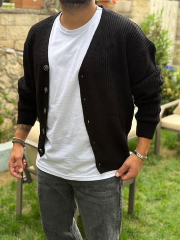 Düğme Kapamalı Triko Hırka - Siyah