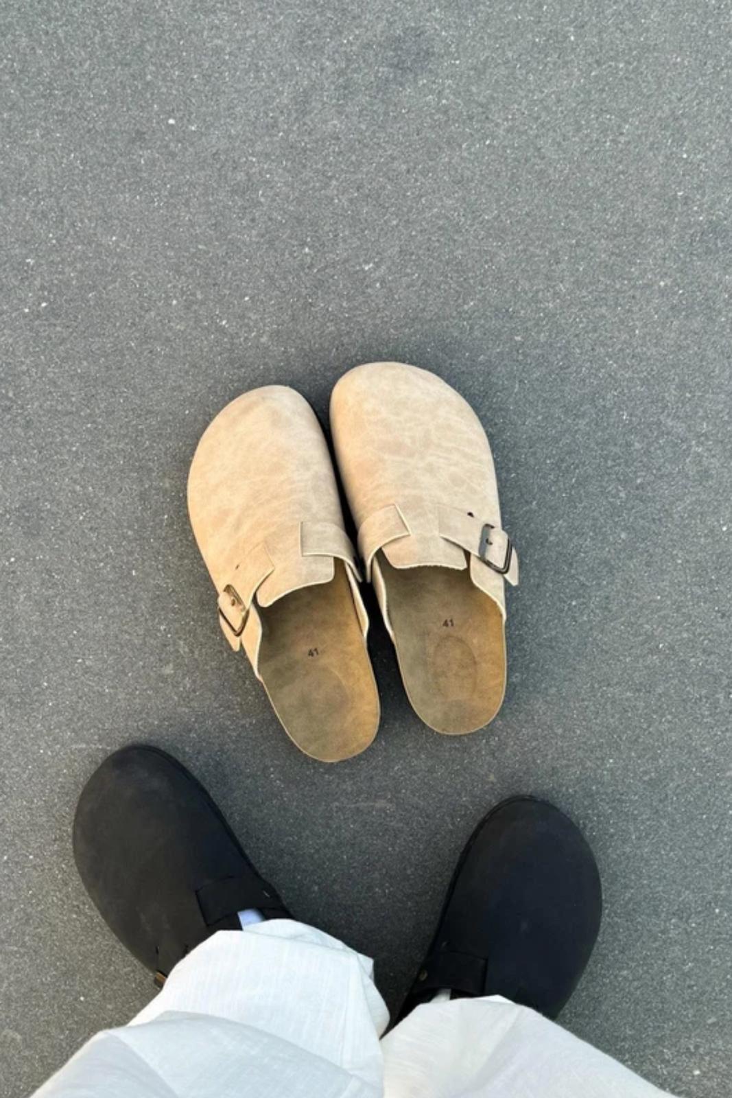 Clax Erkek Deri Ön Kapalı Terlik - Bej