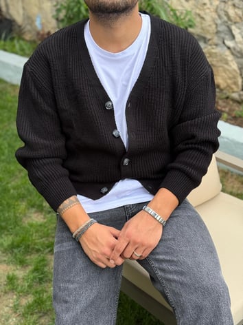 Düğme Kapamalı Triko Hırka - Siyah