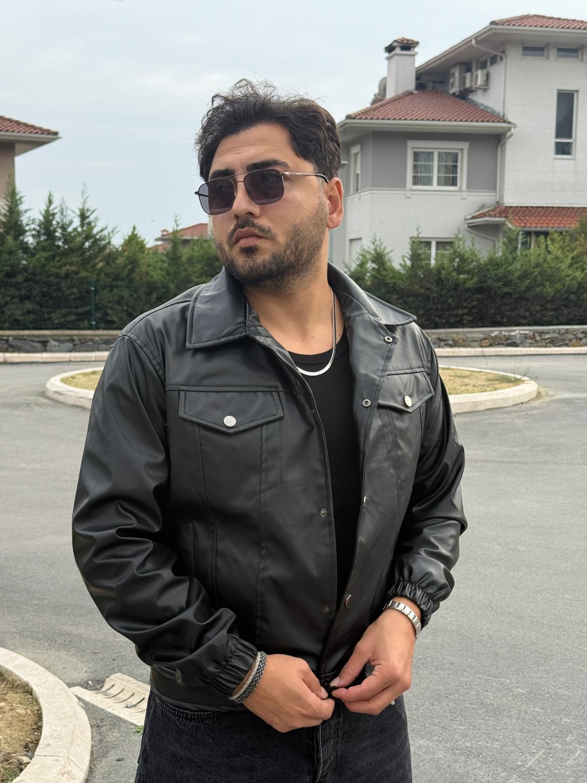 Üst Cep Kapaklı Deri Ceket  - Siyah