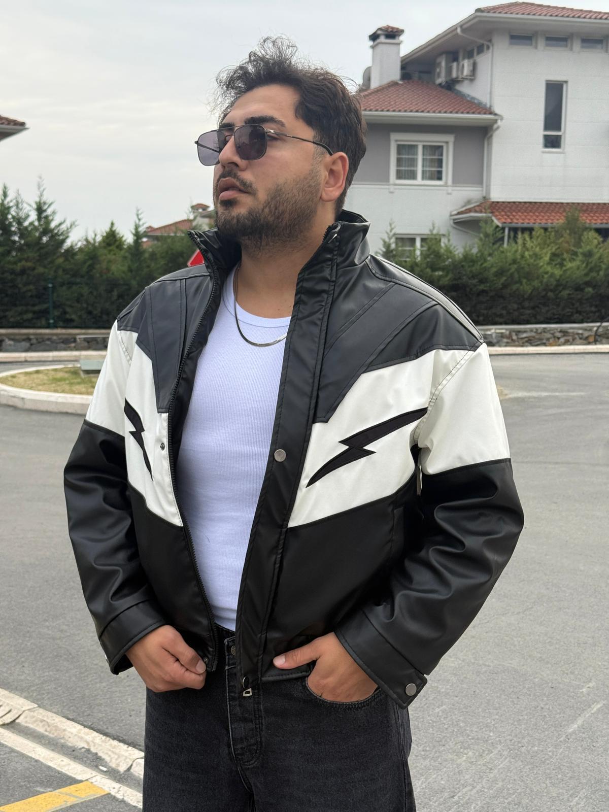 Şimşek Nakışlı Detaylı Deri Ceket  - Siyah