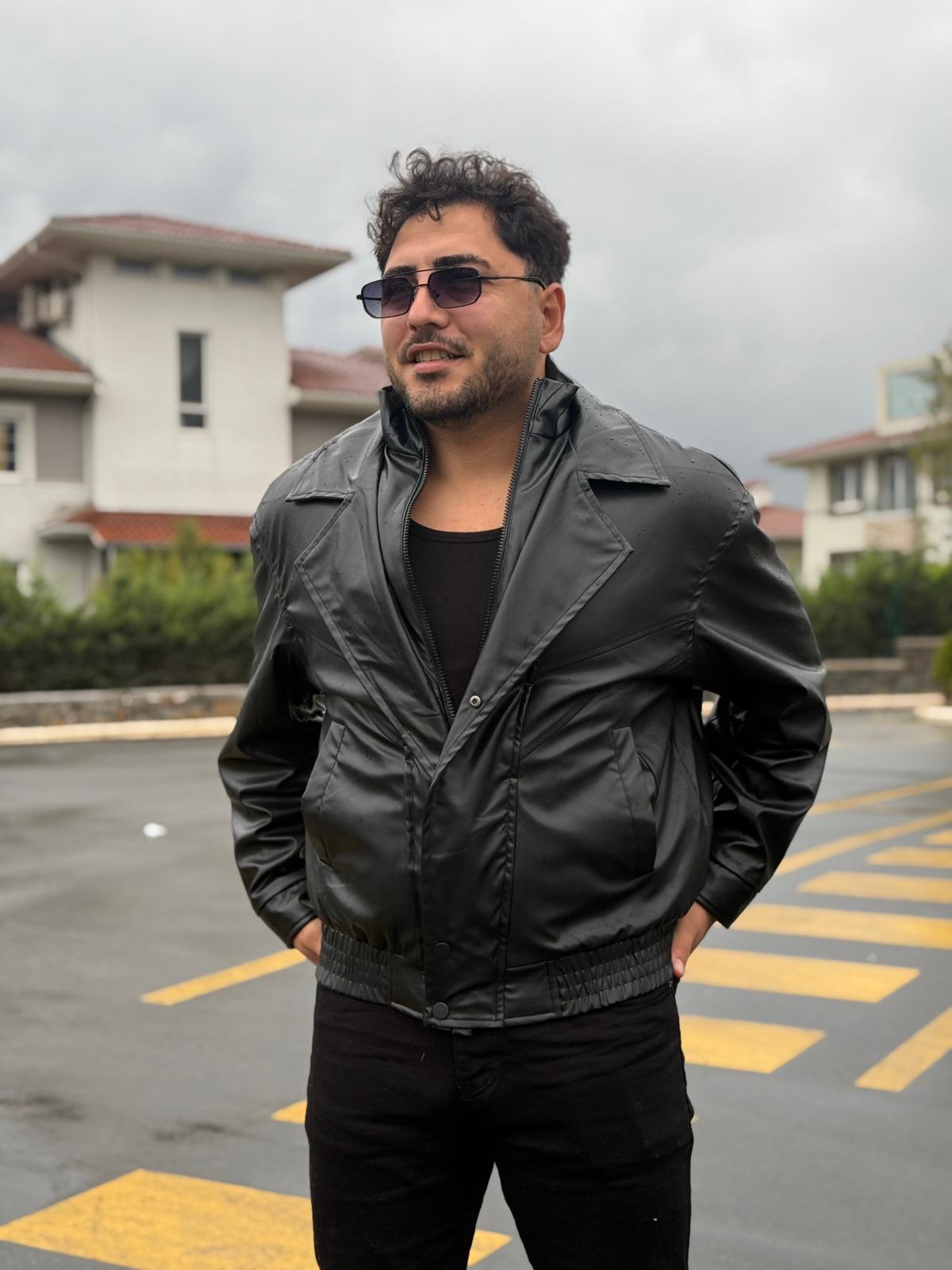 Kruvaze Görünüm Fermuarlı Kapama Deri Ceket - Siyah