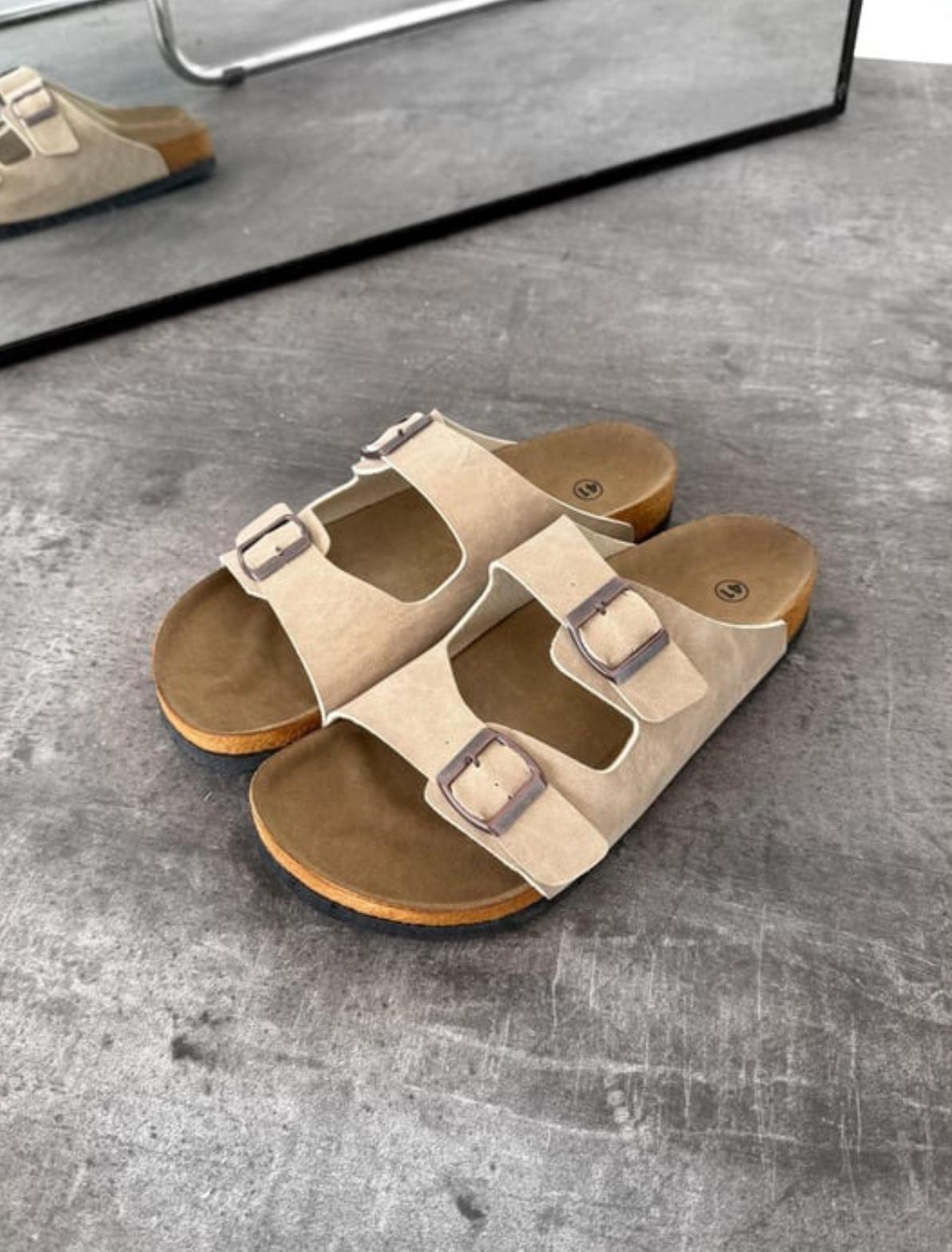 Nubuk Çift Tokalı Terlik Bej