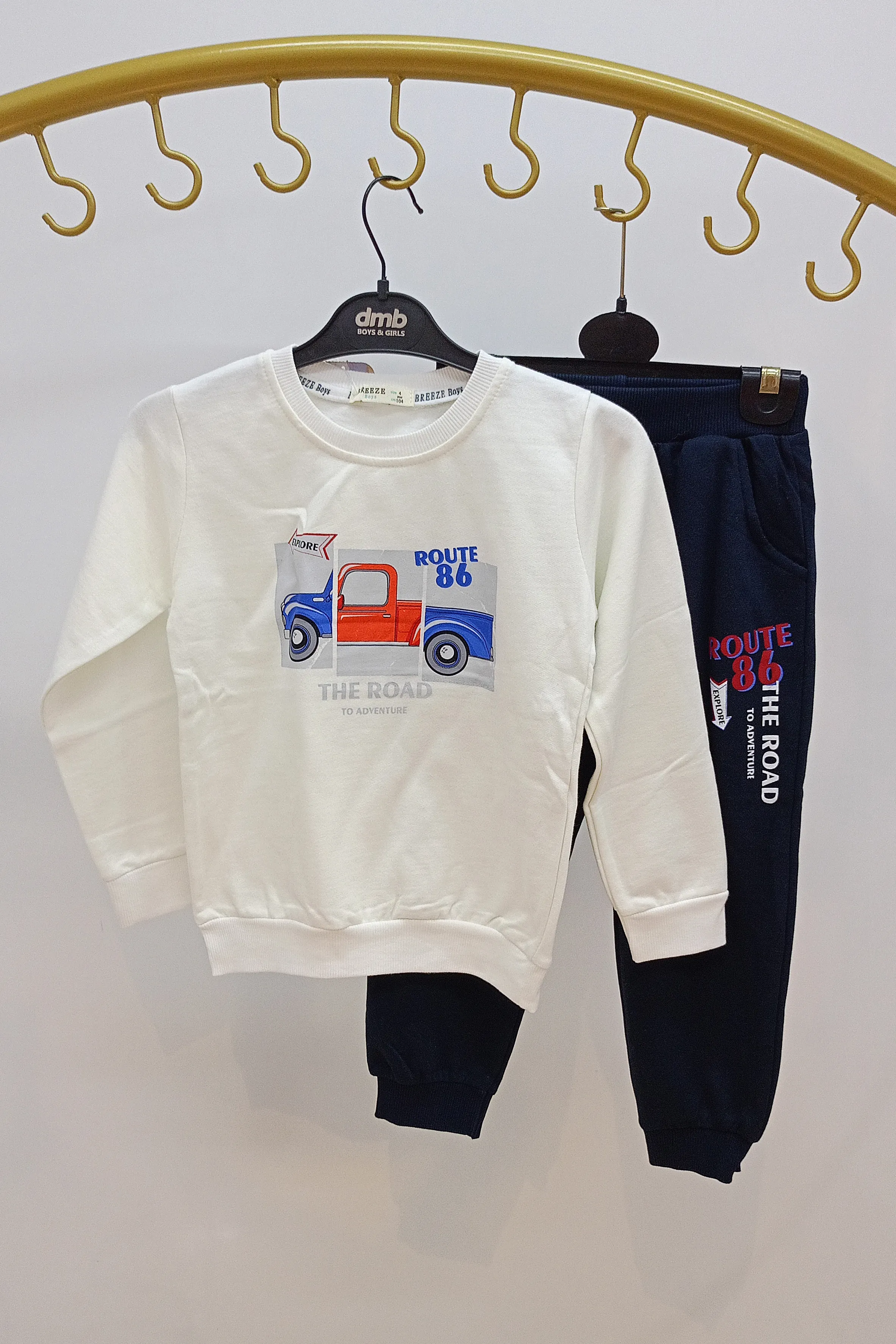 Önü Araba Baskılı ve Yazı Detaylı Erkek Eşofman Takımı