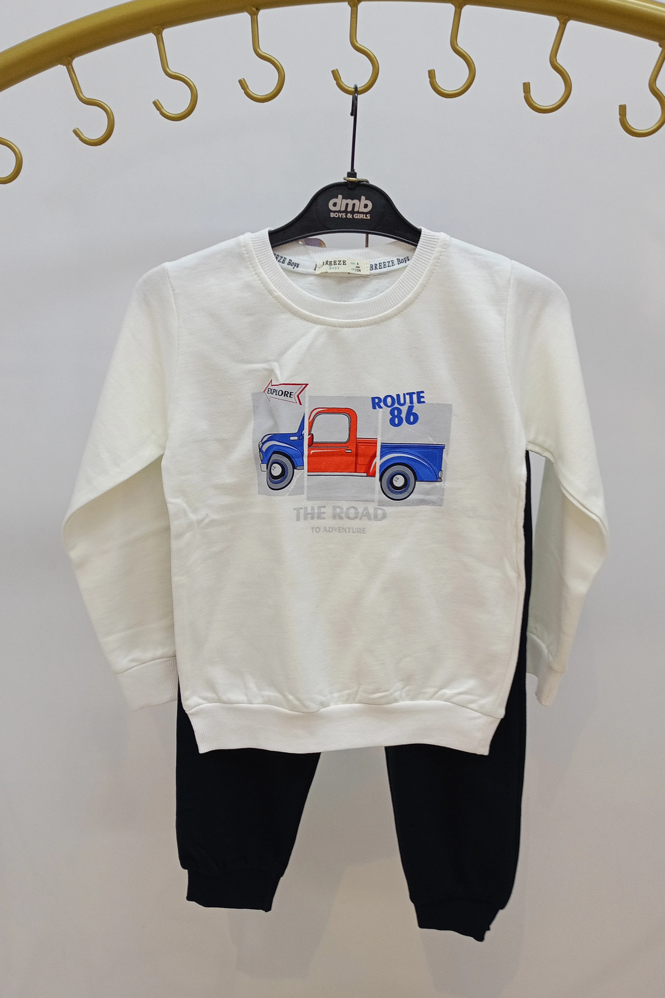 Önü Araba Baskılı ve Yazı Detaylı Erkek Eşofman Takımı