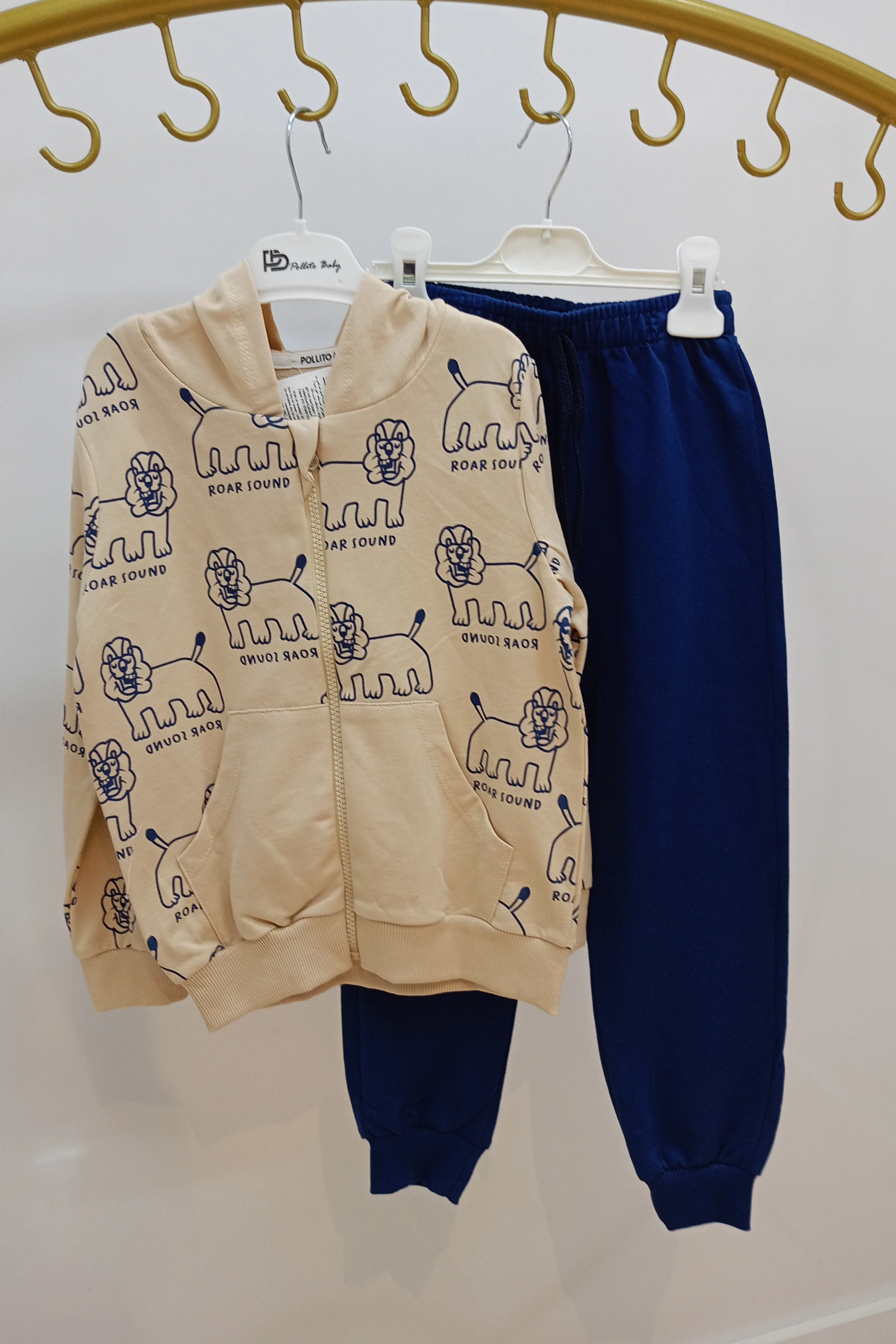 Ceketi Kanguru Cepli ve Aslan Desenli Erkek Eşofman Takımı