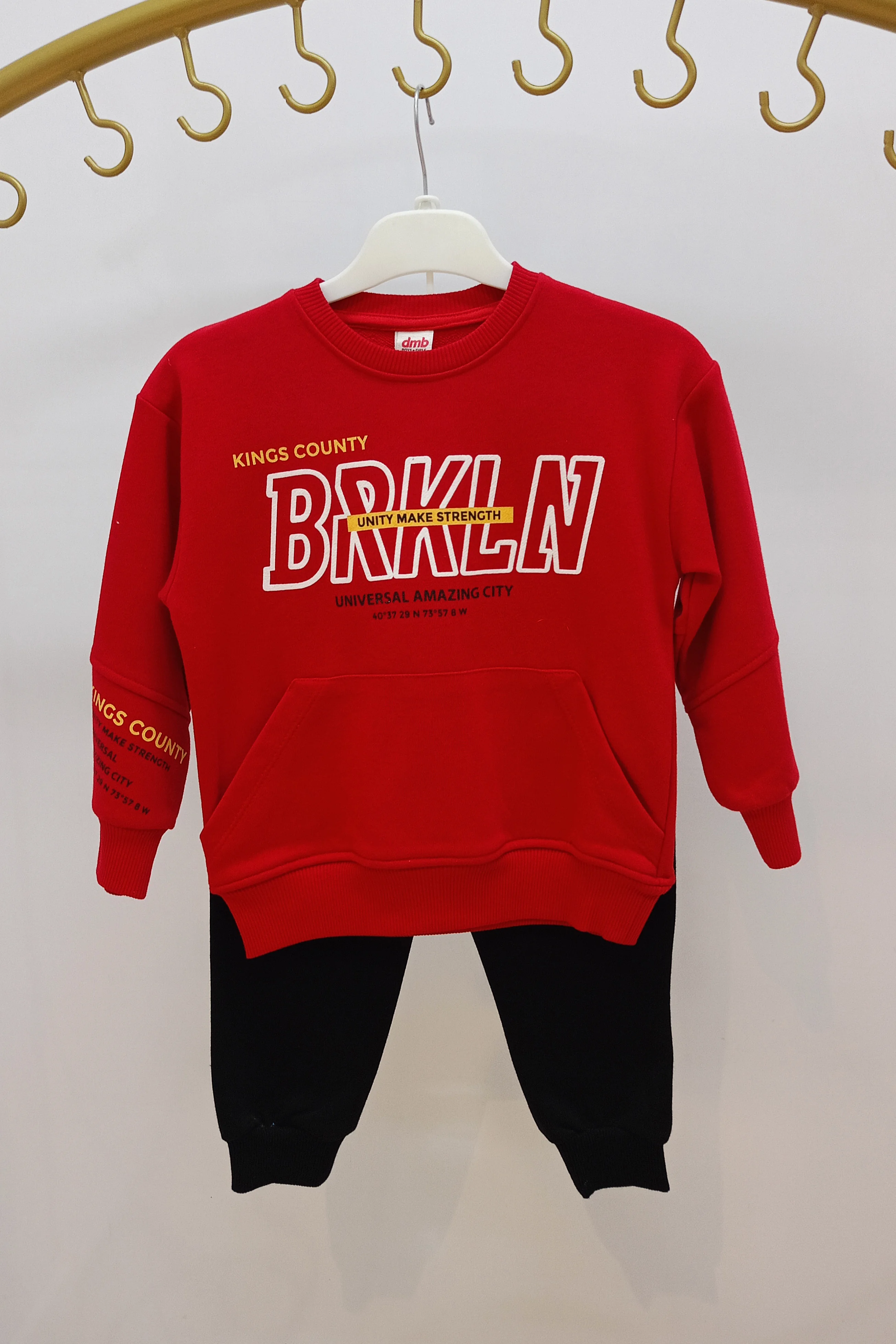 Kanguru Cepli Önü Yazı Detaylı Erkek Eşofman Takımı