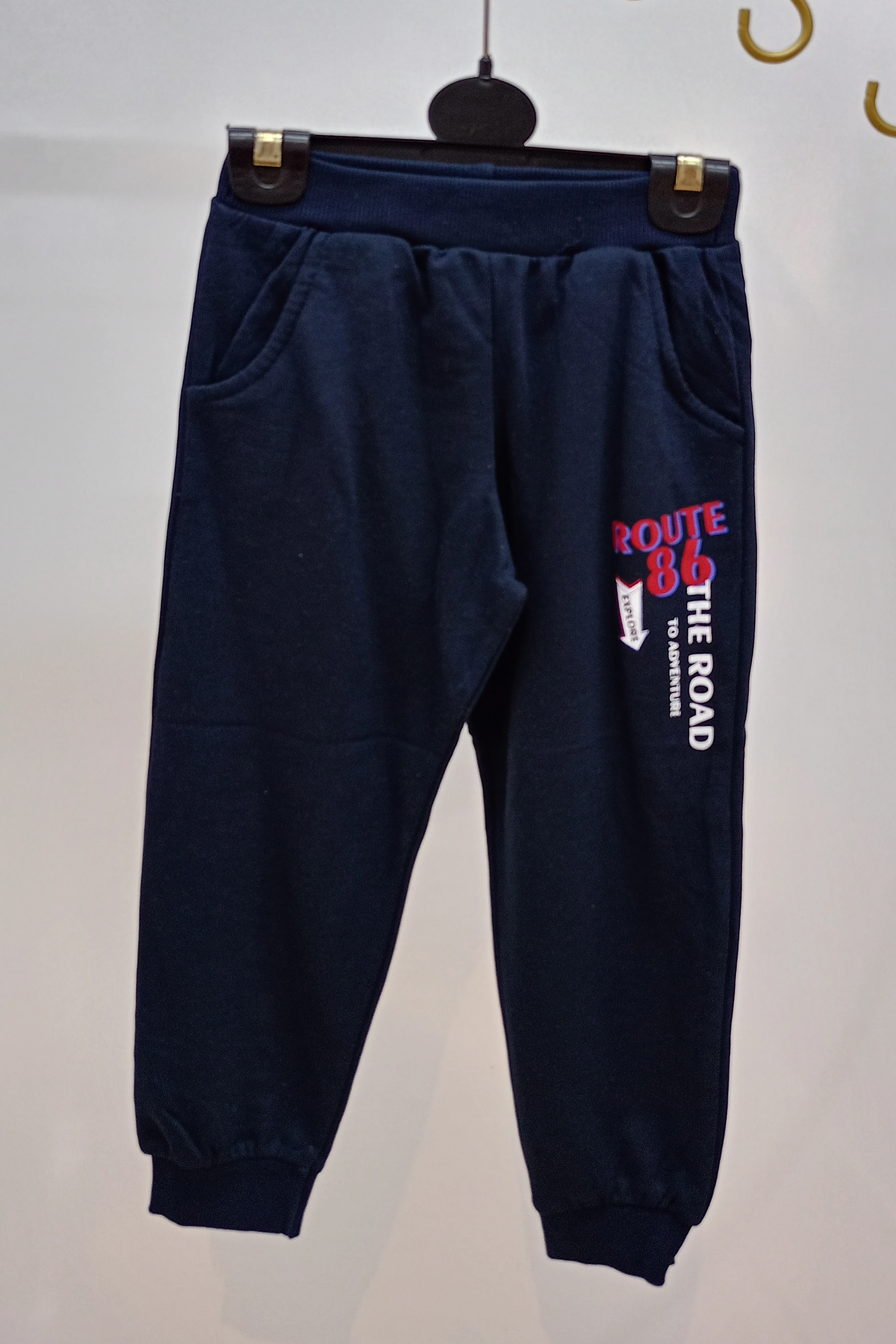 Önü Araba Baskılı ve Yazı Detaylı Erkek Eşofman Takımı