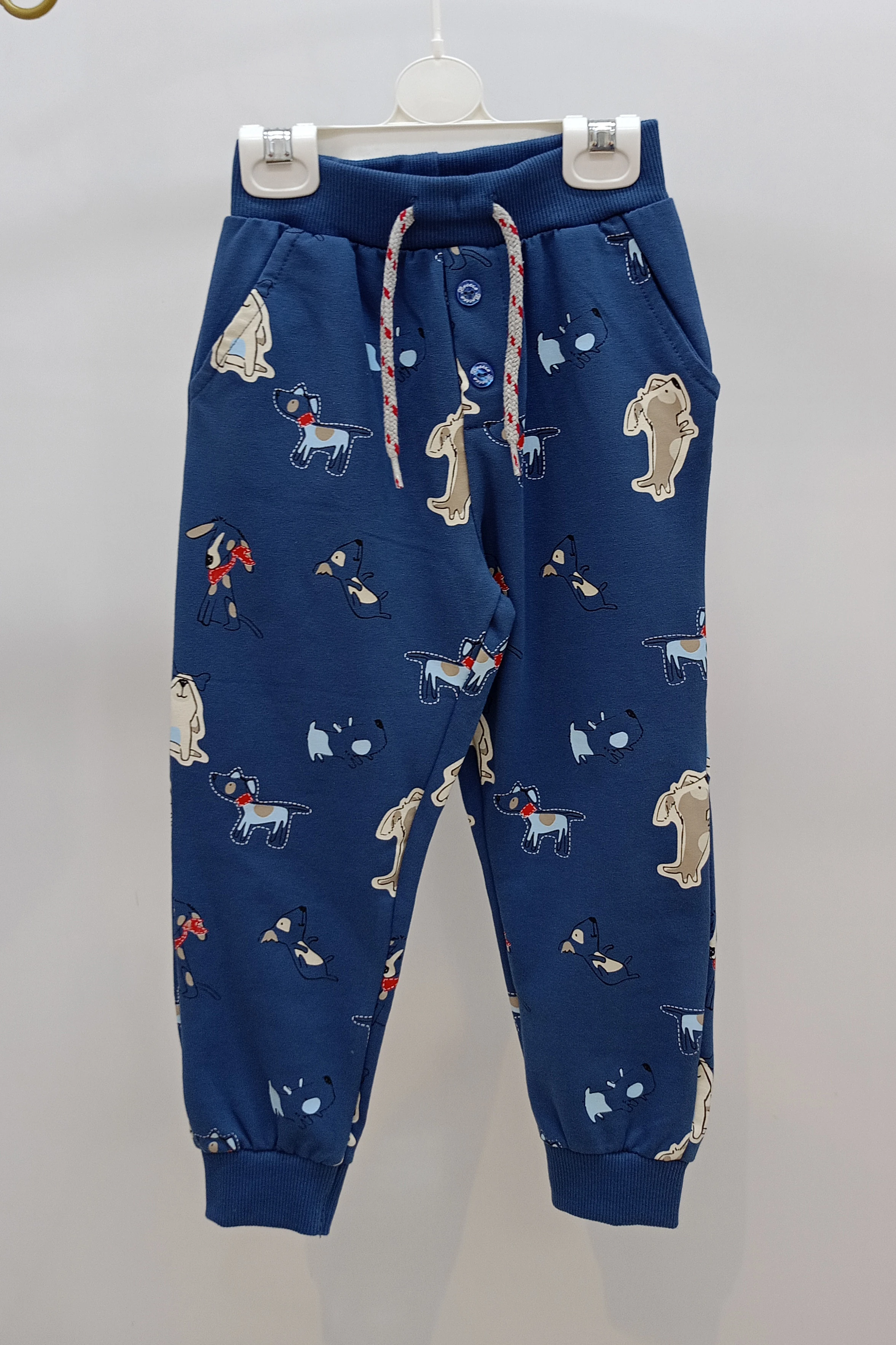 Köpek ve Yazı Desenli Omuz Yan Düğmeli Erkek Eşofman Takımı