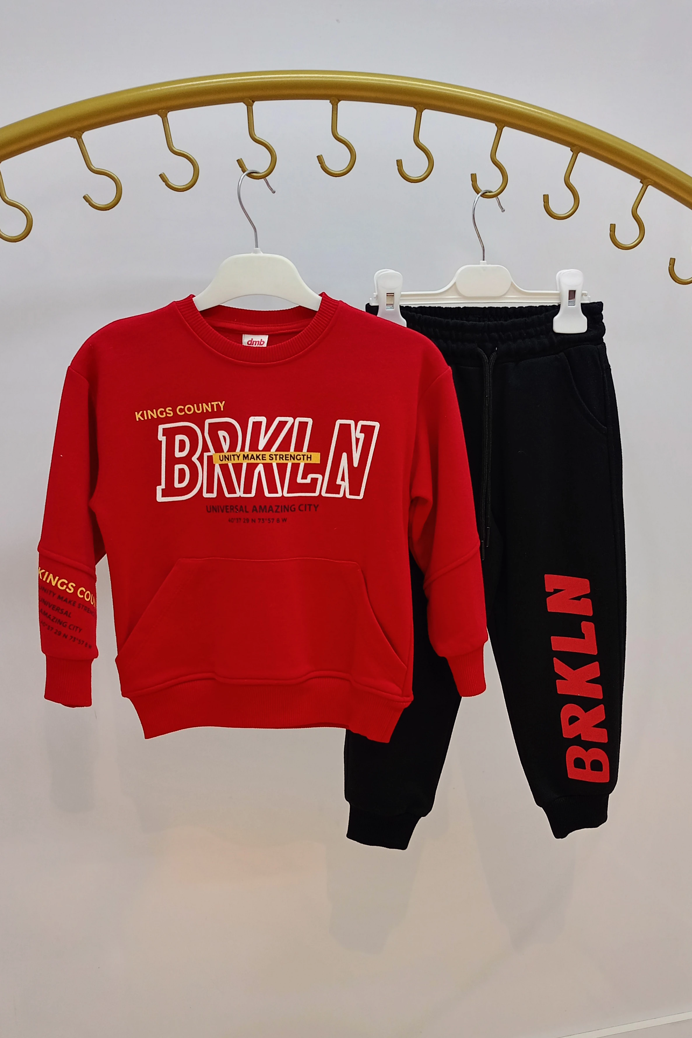 Kanguru Cepli Önü Yazı Detaylı Erkek Eşofman Takımı