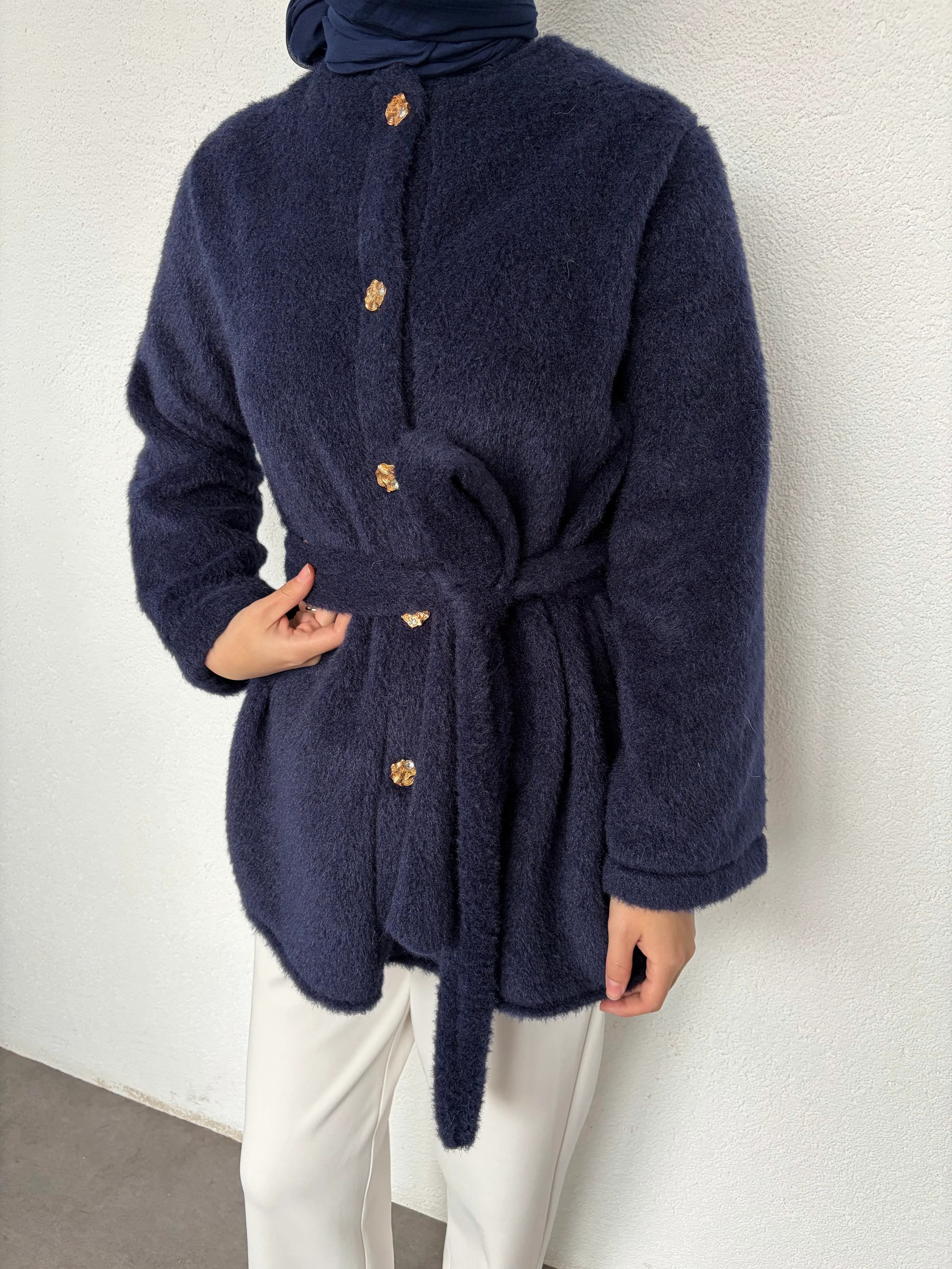 Gold Düğmeli Peluş Ceket