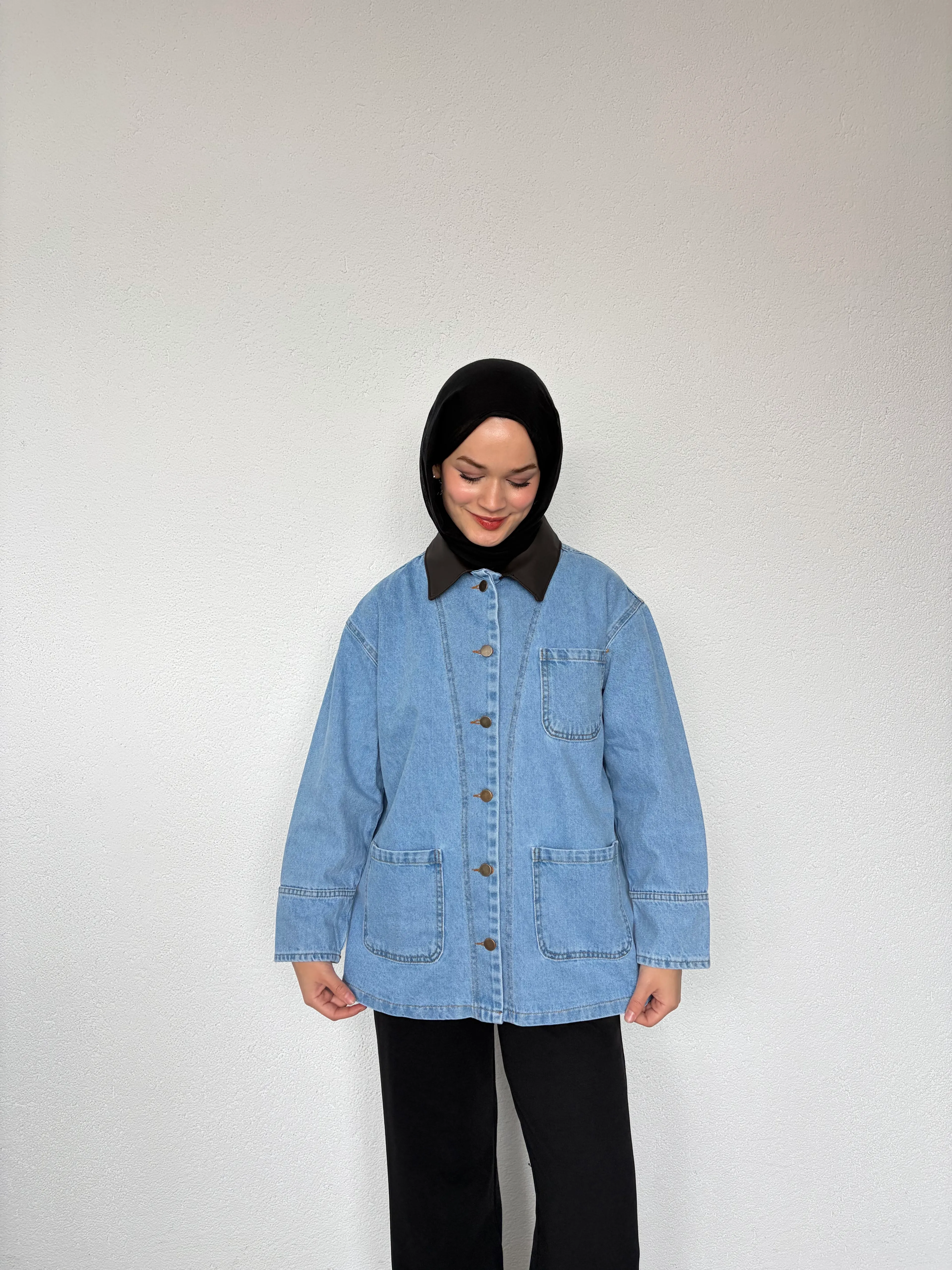 Deri Yaka Detaylı Kot Ceket