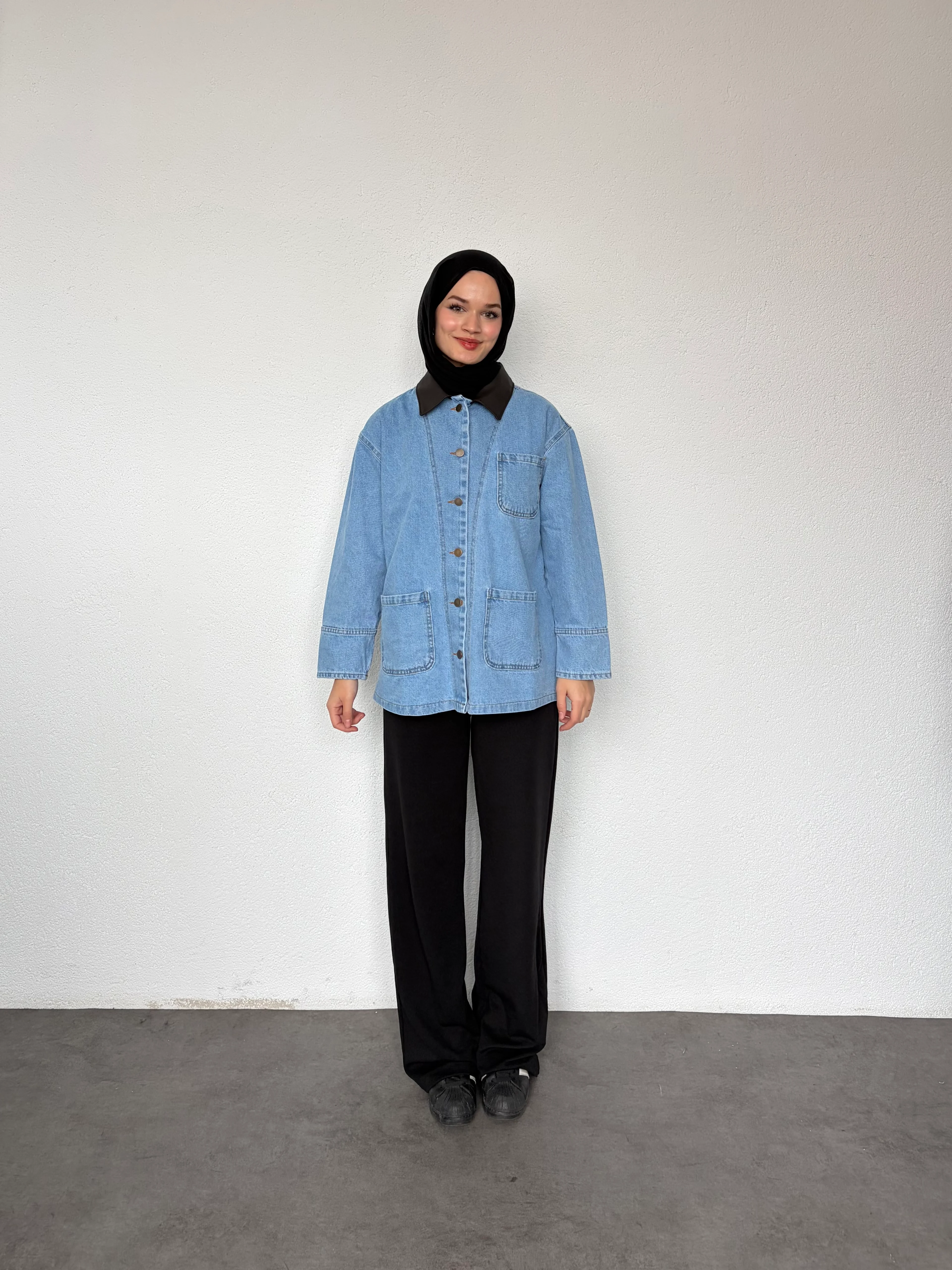 Deri Yaka Detaylı Kot Ceket