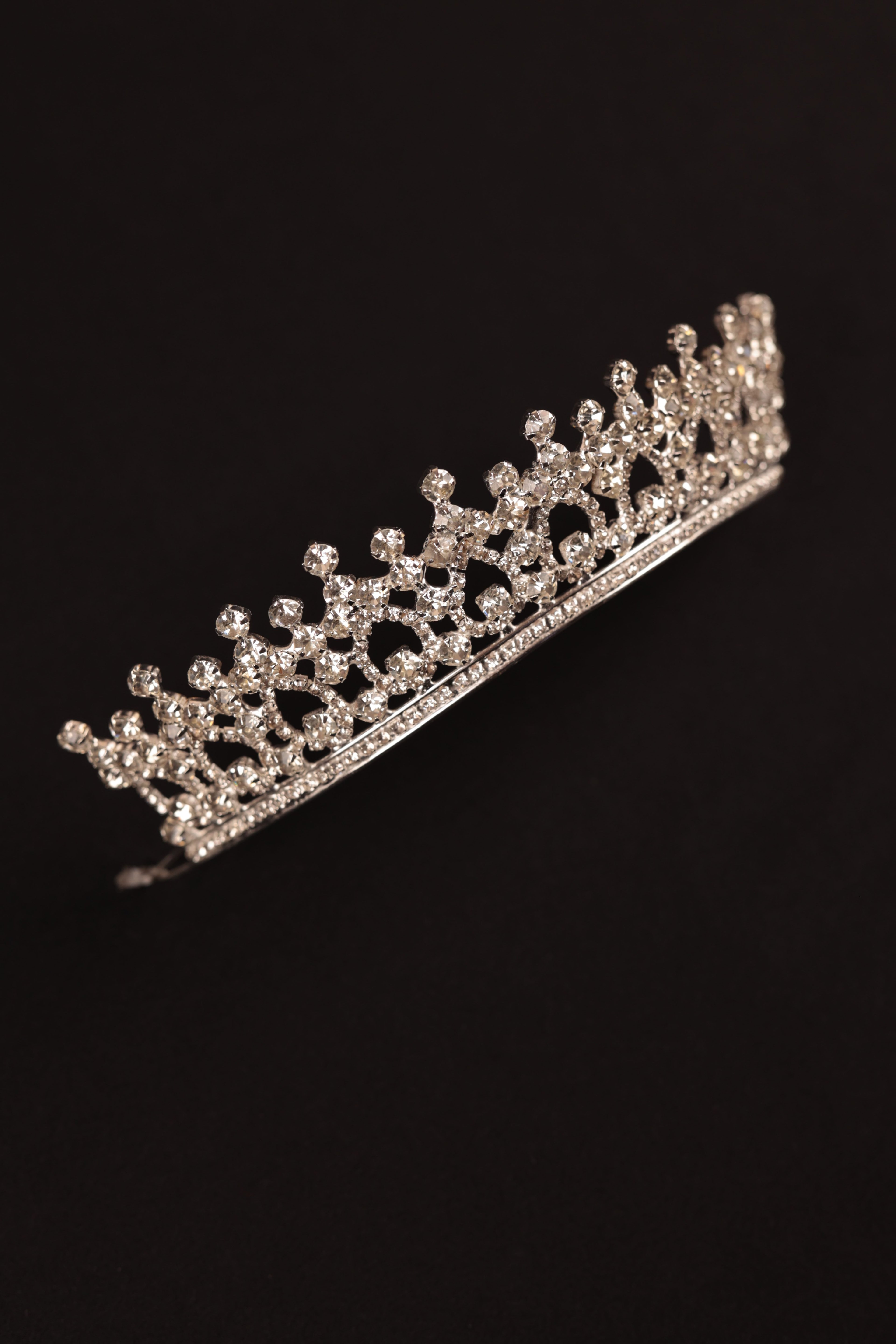 Stone Embroidered Zircon Bridal Crown | 1029
