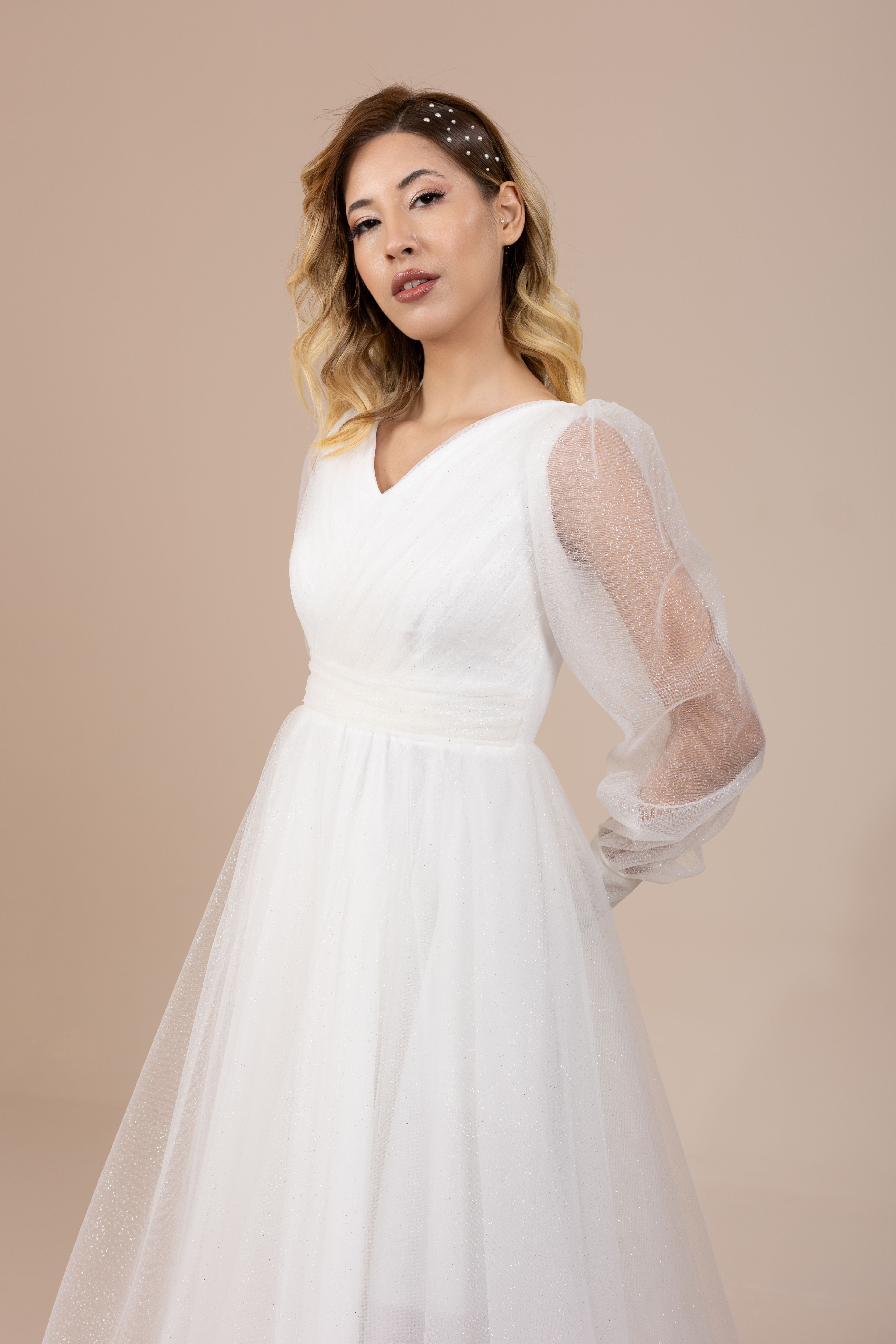 V Yaka Göğüs Drapeli Balon Kol Simli Tül Midi Nikah Elbisesi | Aurora