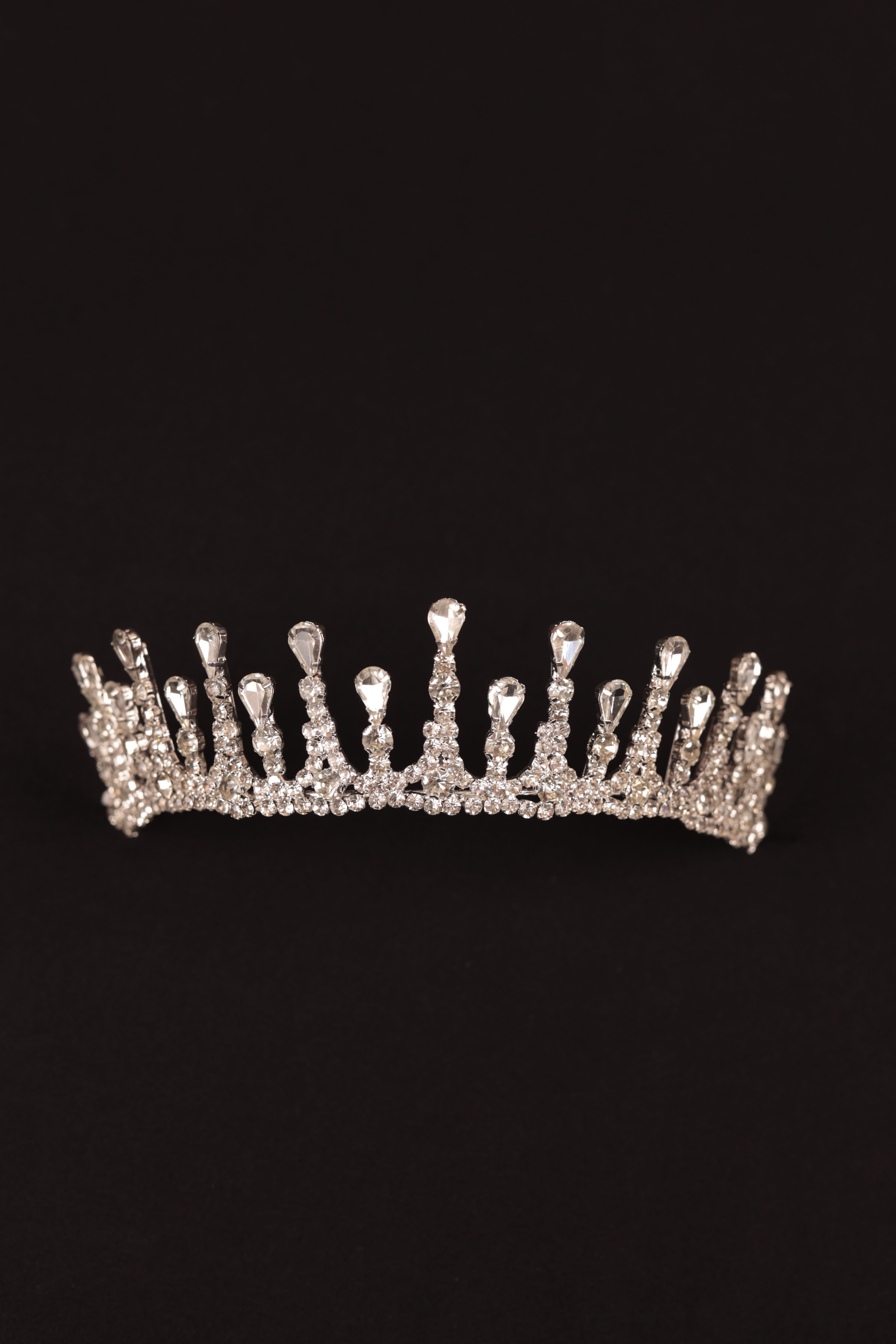 Stone Embroidered Crystal Detailed Bridal Crown | 1026