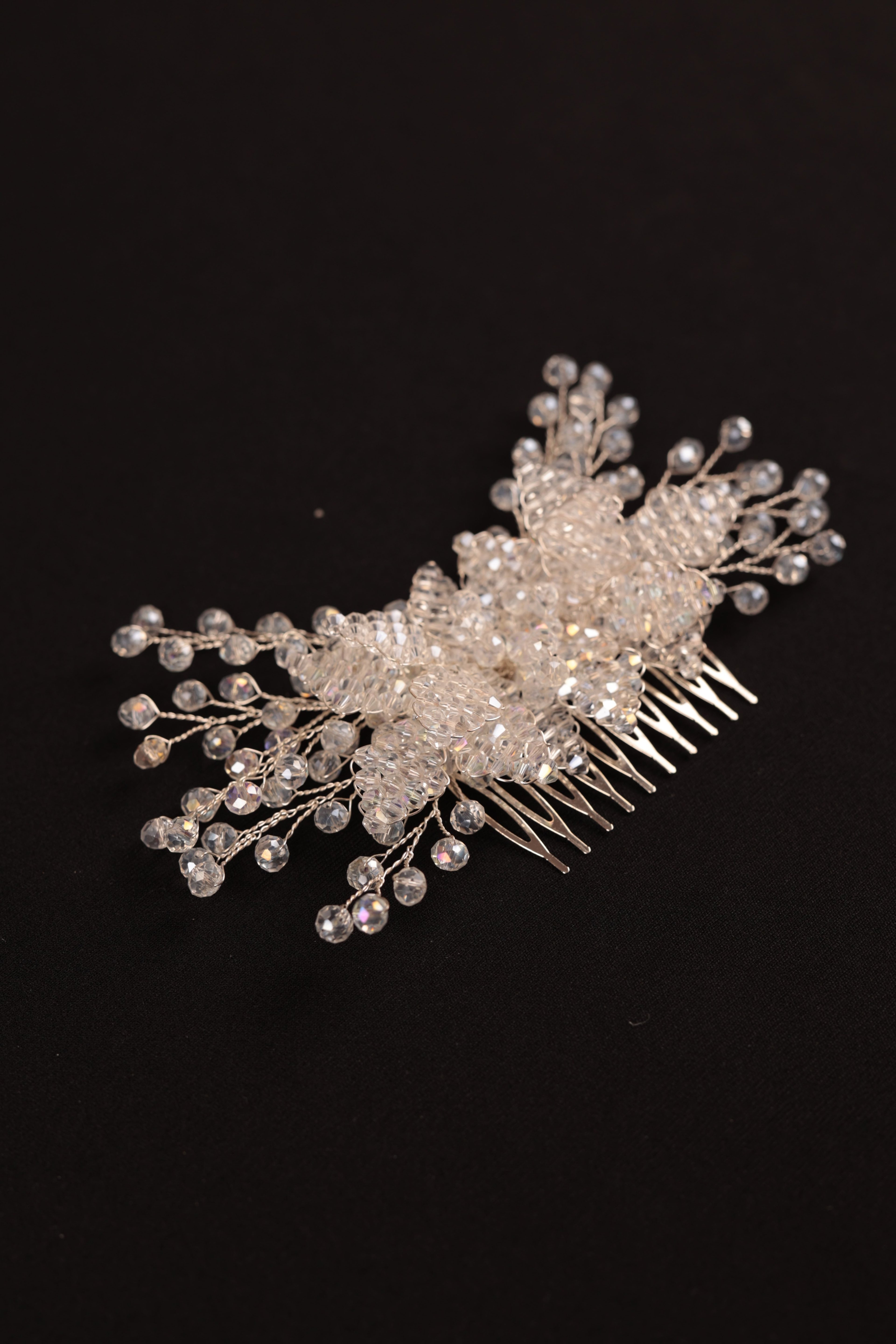 Crystal Embroidered Leaf Patterned Bridal Hair Clip | 1107