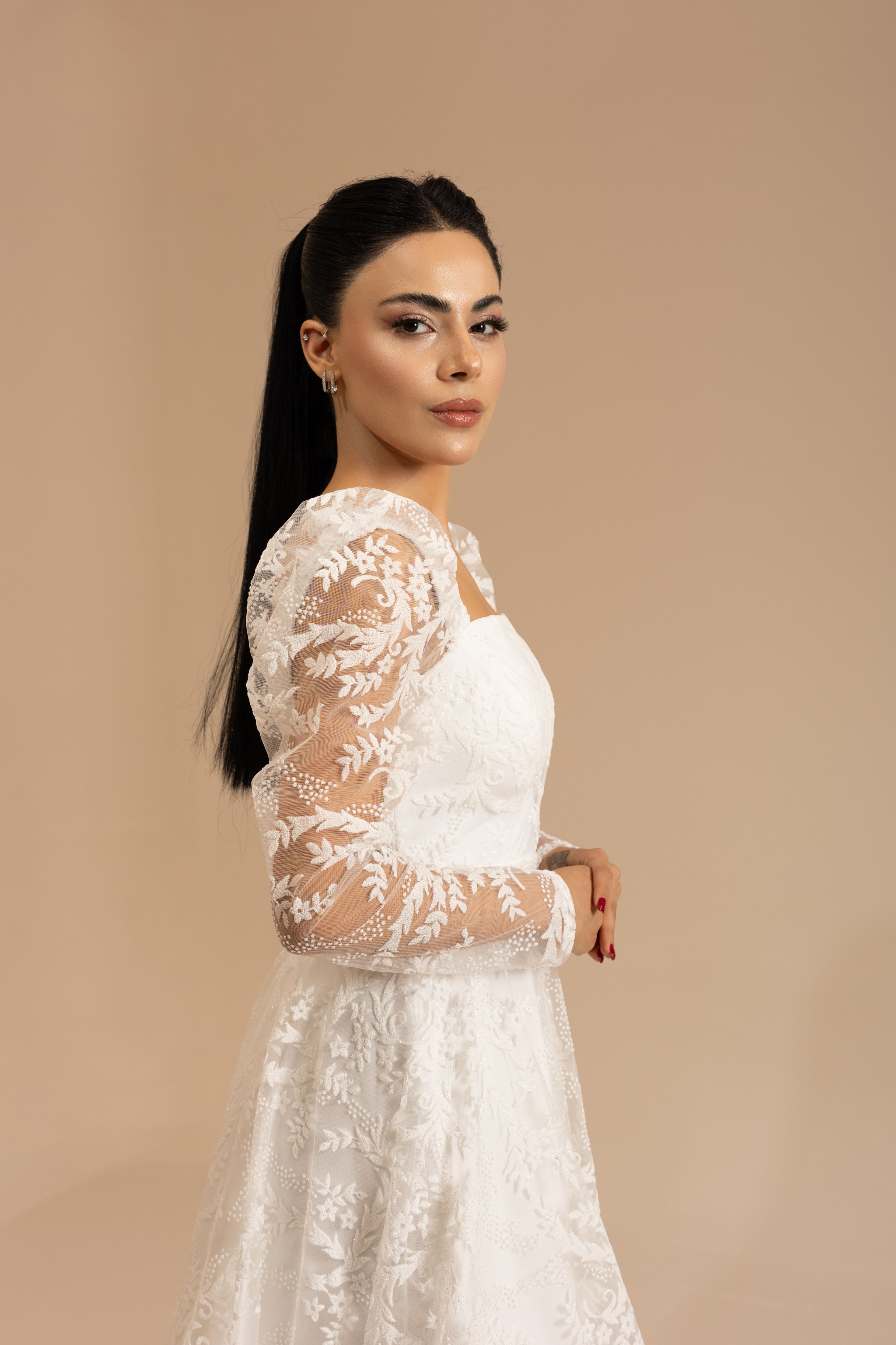 Kare Yaka Balon Kol Kabartma Simli Tül Midi Kloş Nikah Elbisesi | Clea