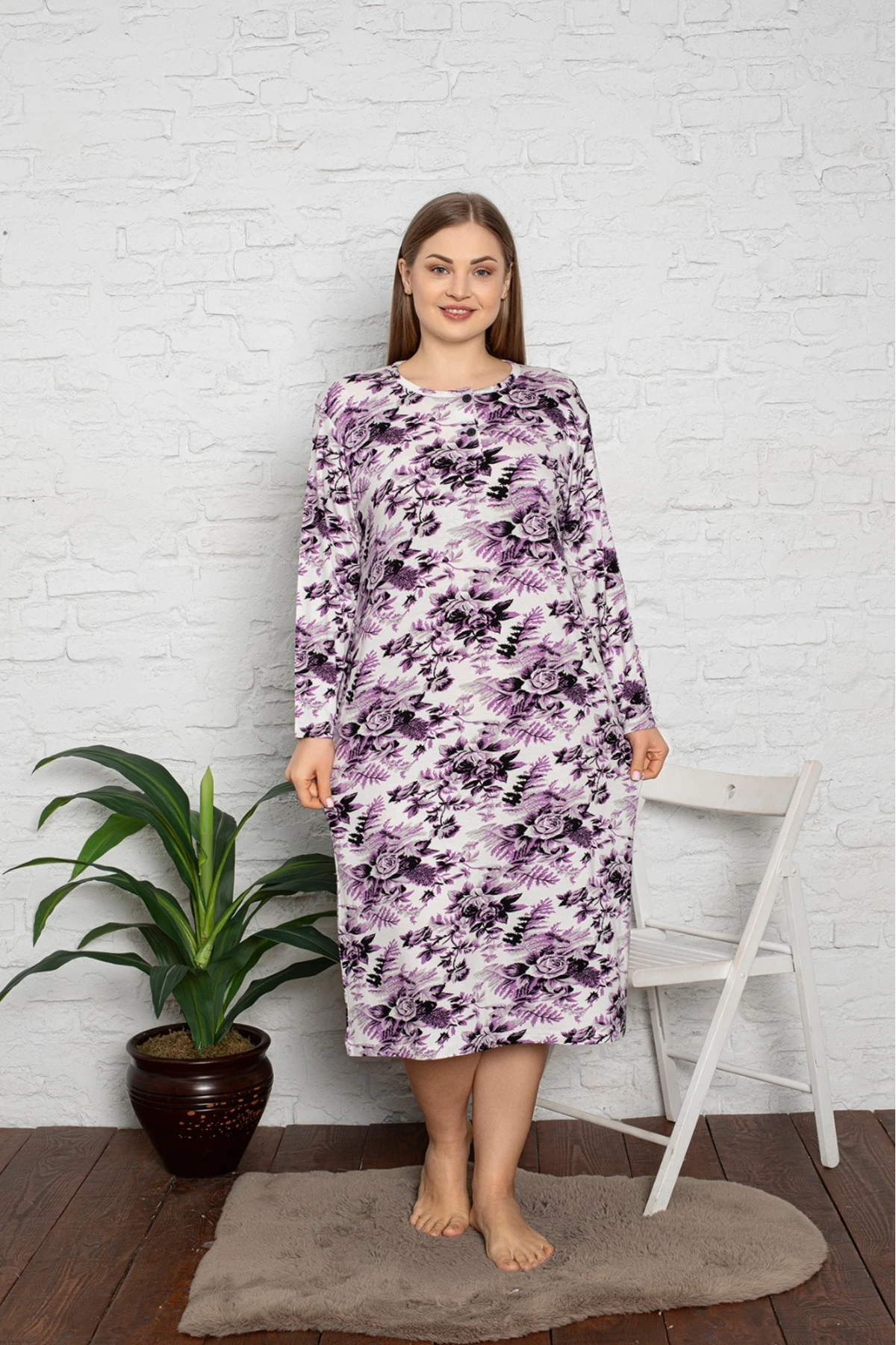 Büyük Beden Likralı Desenli Gecelik