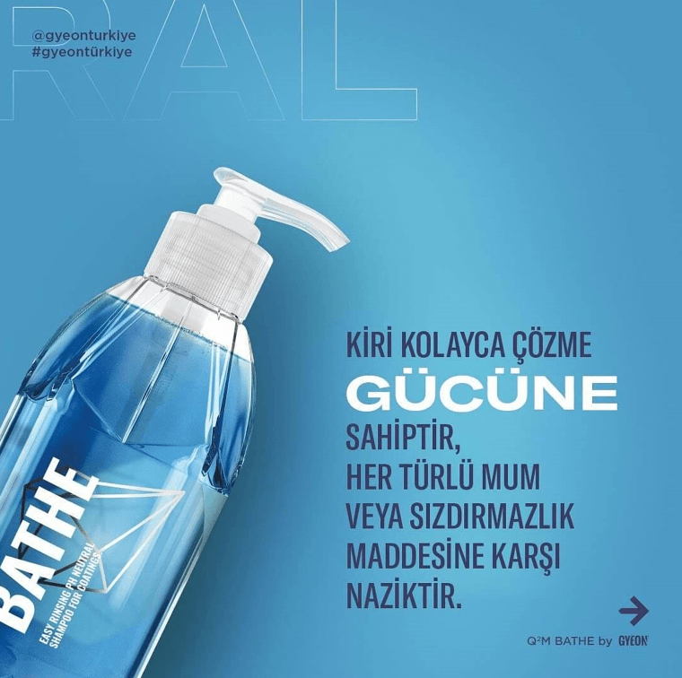 GYEON Q²M Bathe Nötr PH Konsantre Cilalı Araç Yıkama Şampuanı - 1000 Ml