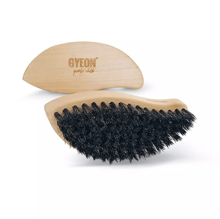 GYEON Q²M Leather Brush Deri Temizlik Fırçası