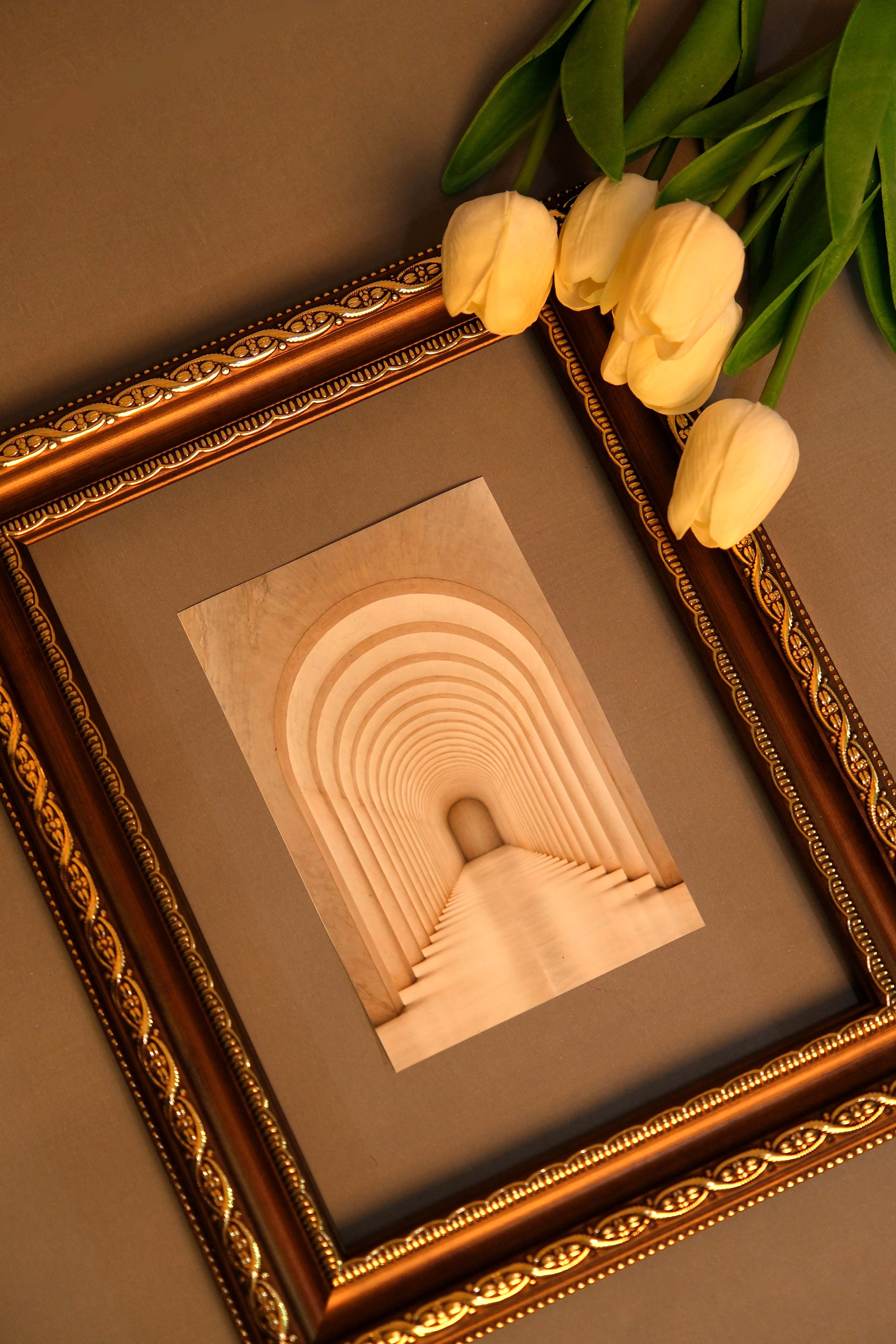 GOLD İŞLEMELİ KAHVERENGİ ÇERÇEVE - 18X24