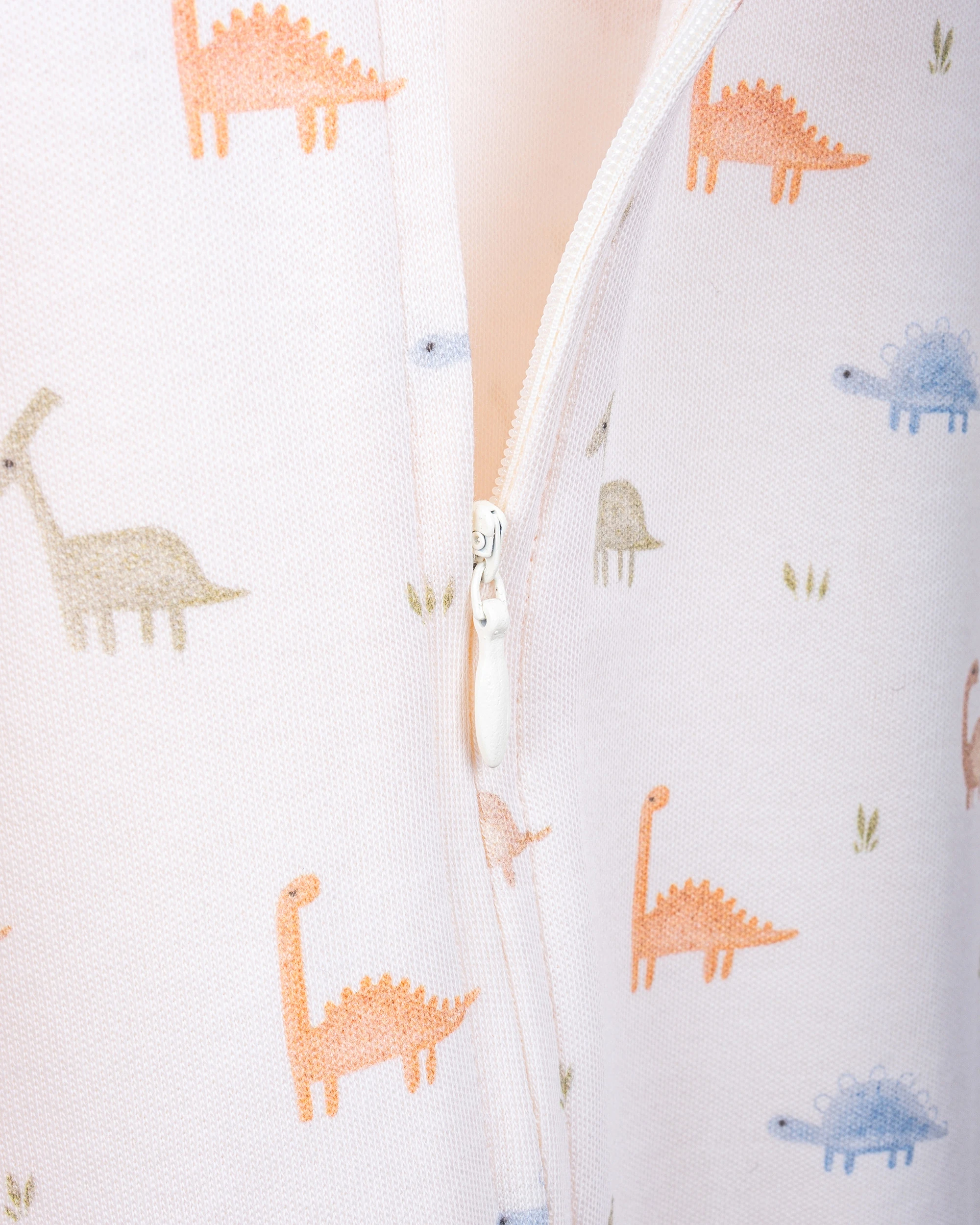 %100 Organik Pamuk GOTS Sertifikalı Fermuarlı Dinosaur Bebek Tulum - Ekru/Dinozor Desenli