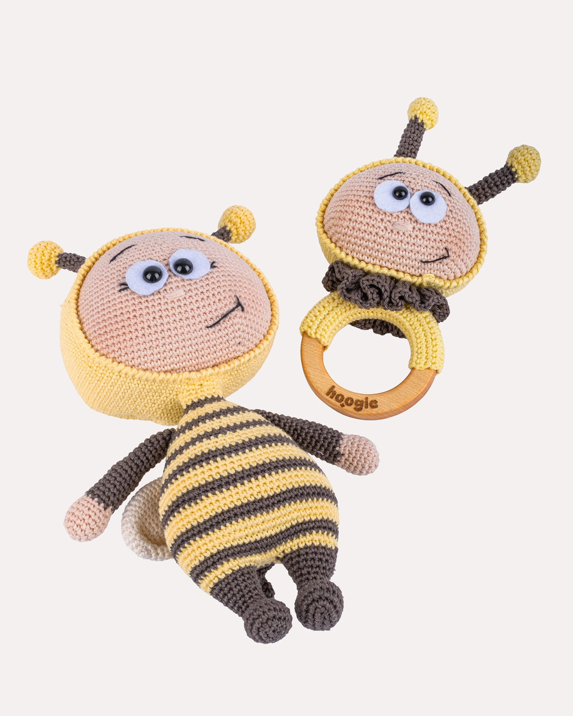 Bee Happy Amigurumi Oyuncak & Çıngırak Seti image