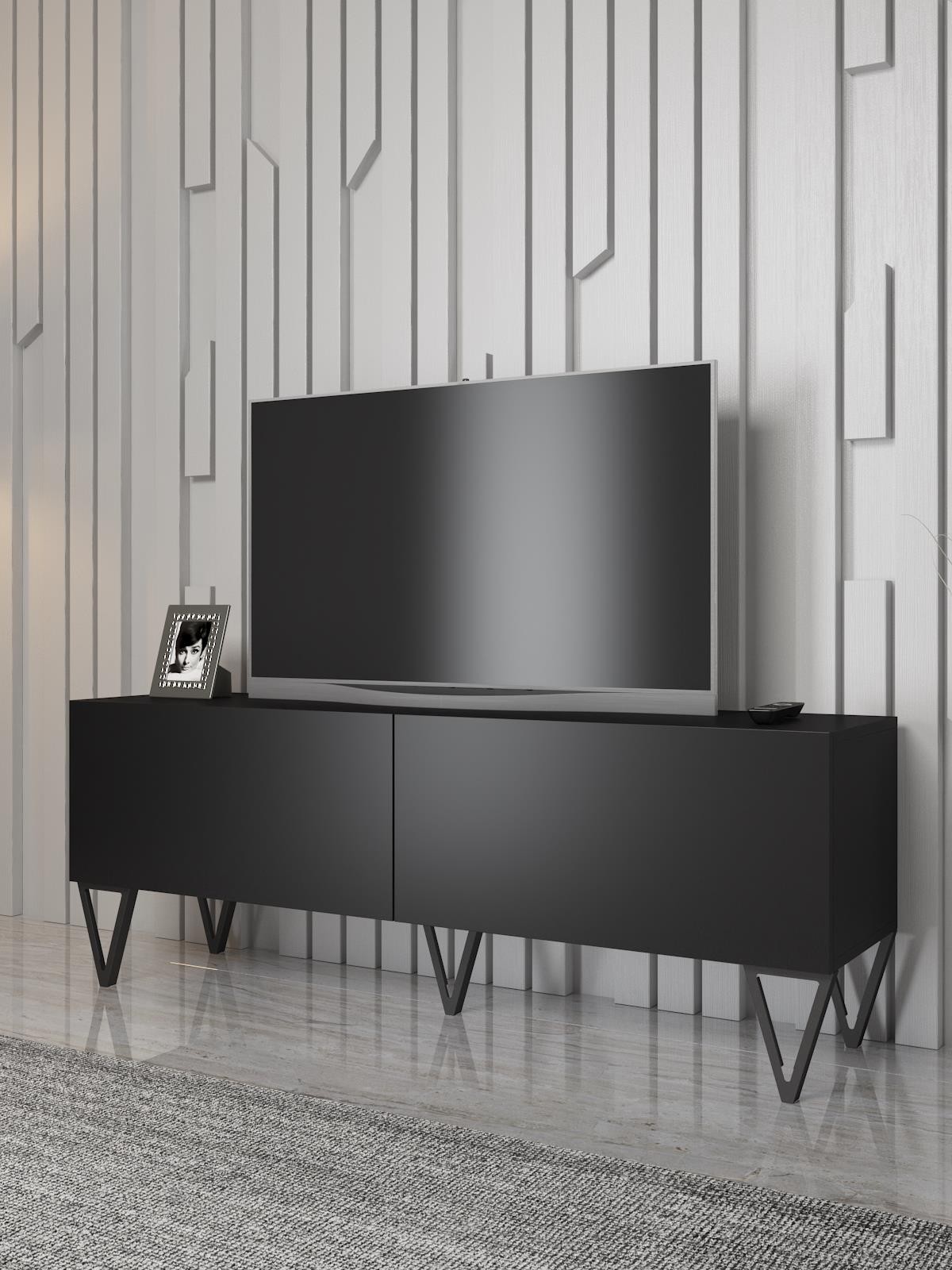 Wood'n Love Emir 150 Cm Metal Ayaklı Tv Ünitesi - Siyah / Siyah