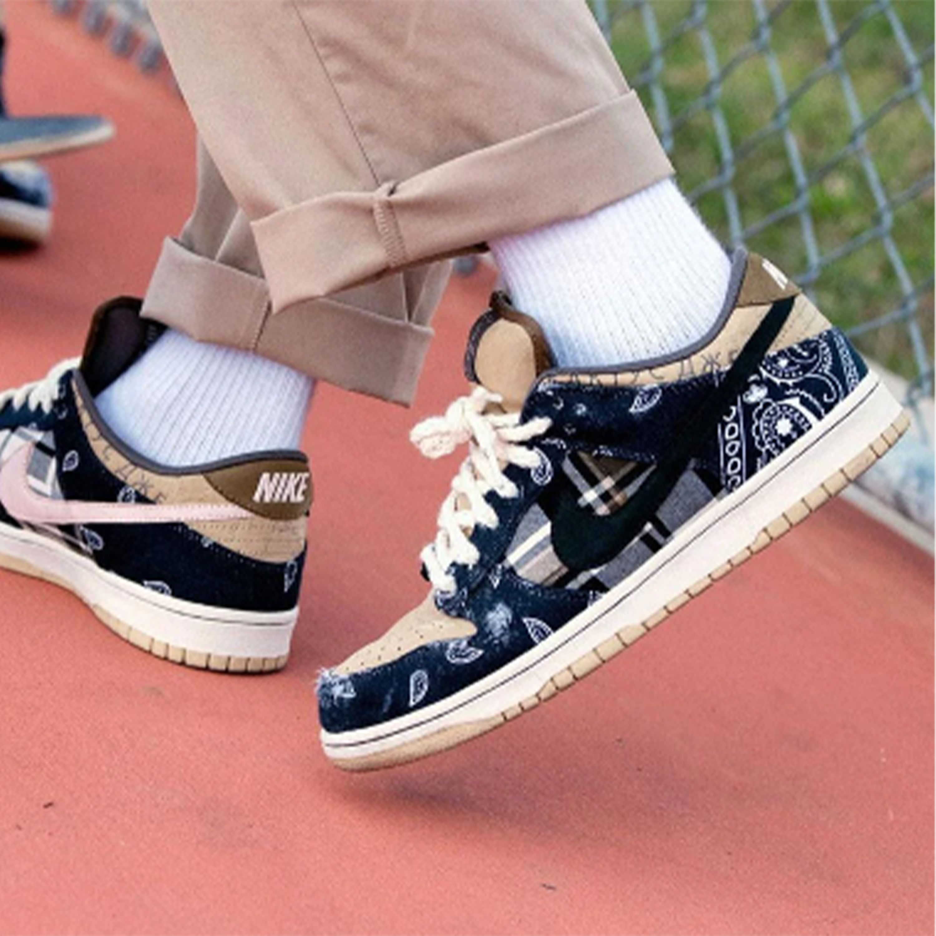 Dunk Low x Travis Scott