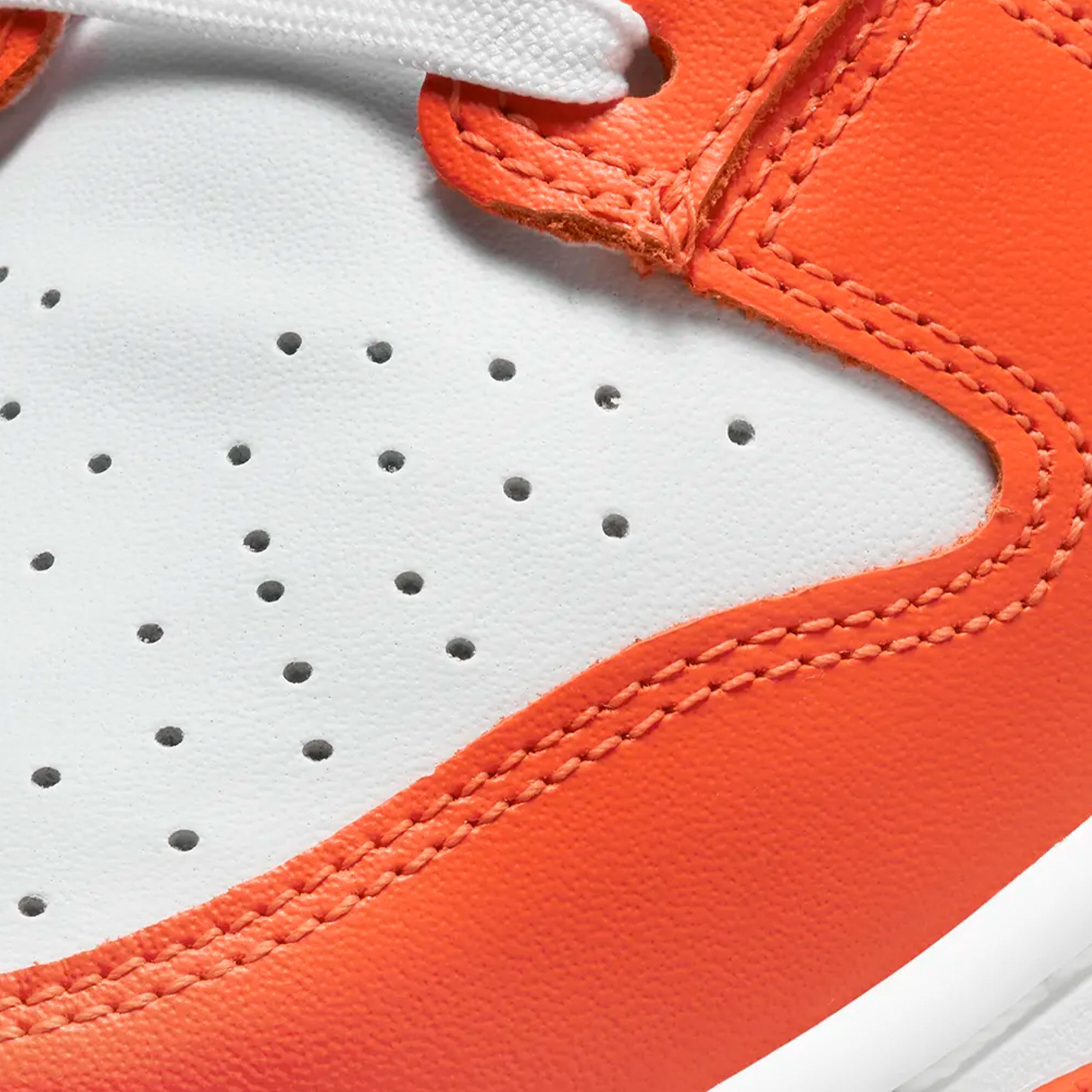 Dunk Low "Orange Paisley"