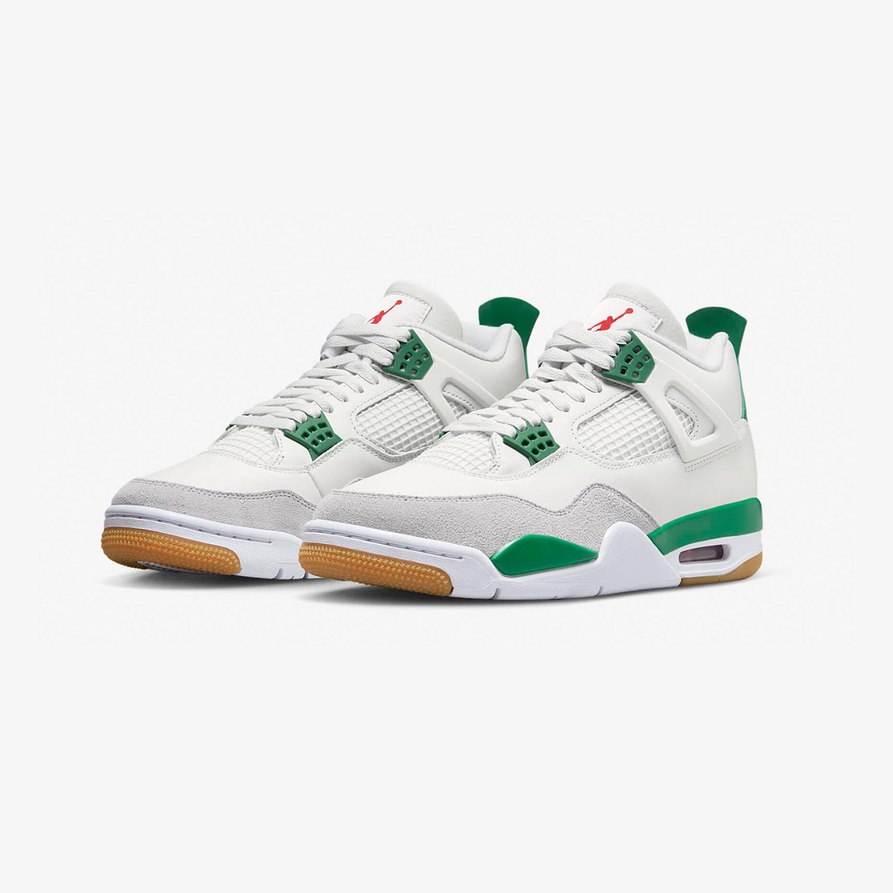 Air Jordan 4 "Pine Green"