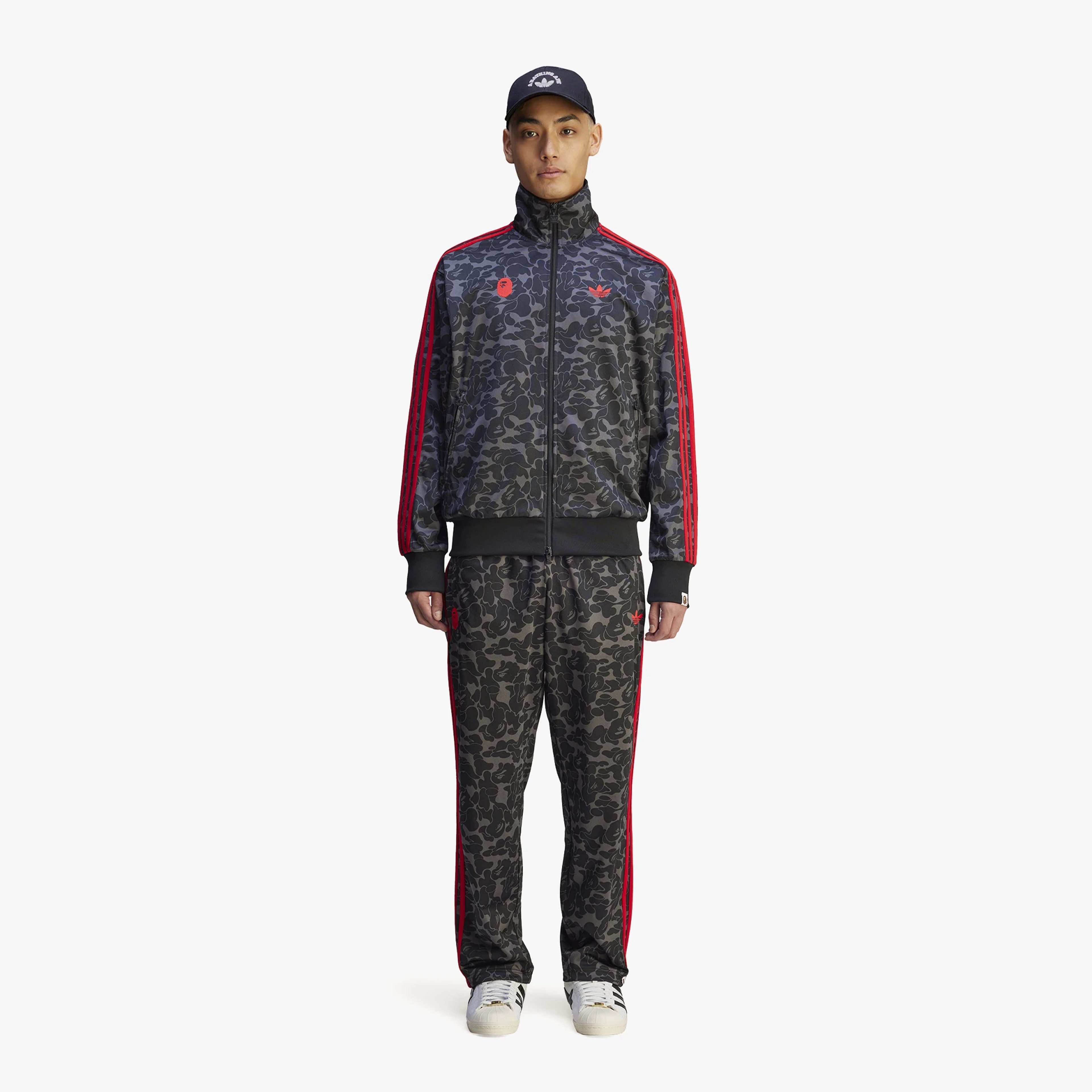 Adidas x BAPE Firebird Eşofman Takımı