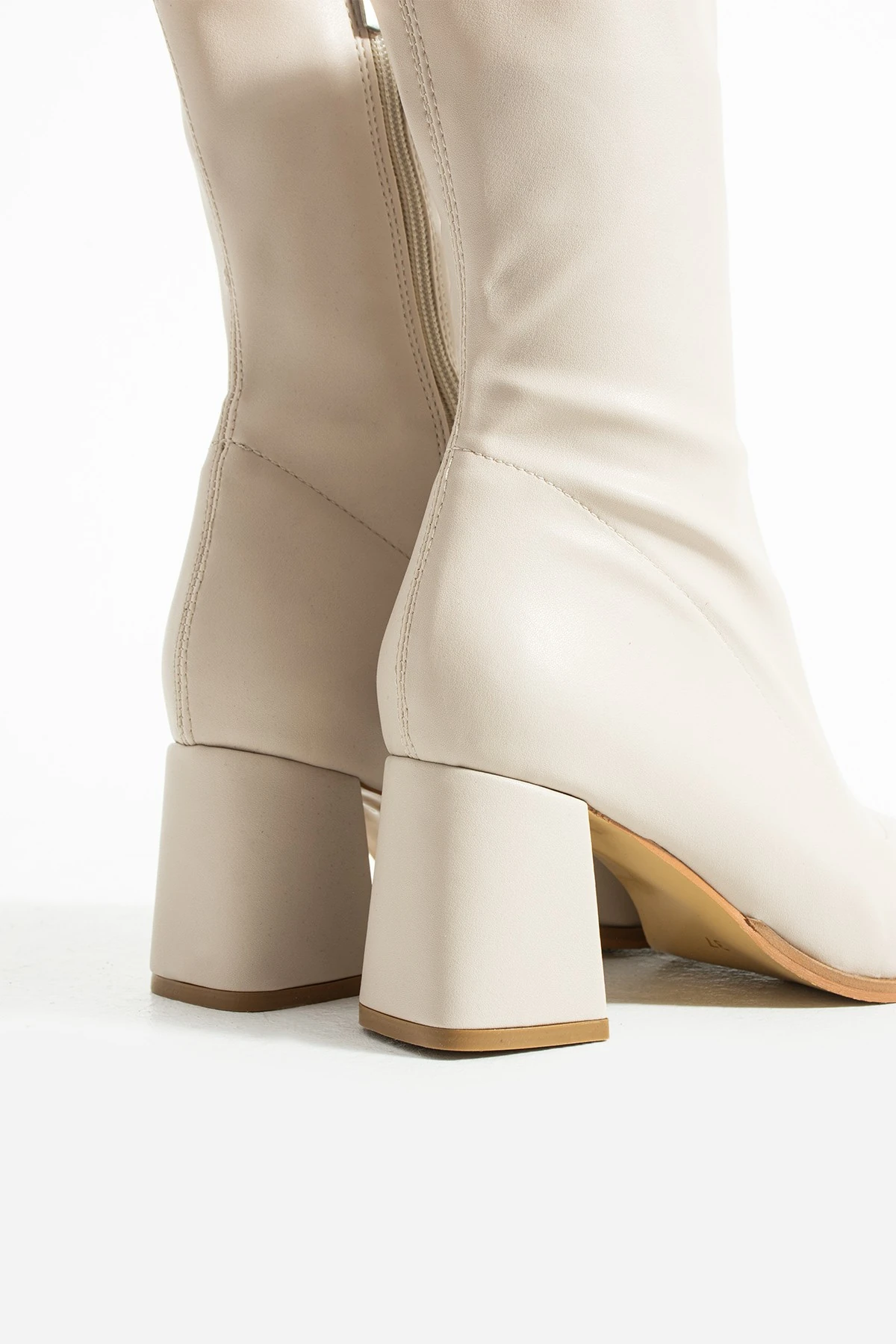 Osaka Kadın 7 Cm Blok Topuk Bilek Boy Streç Bot