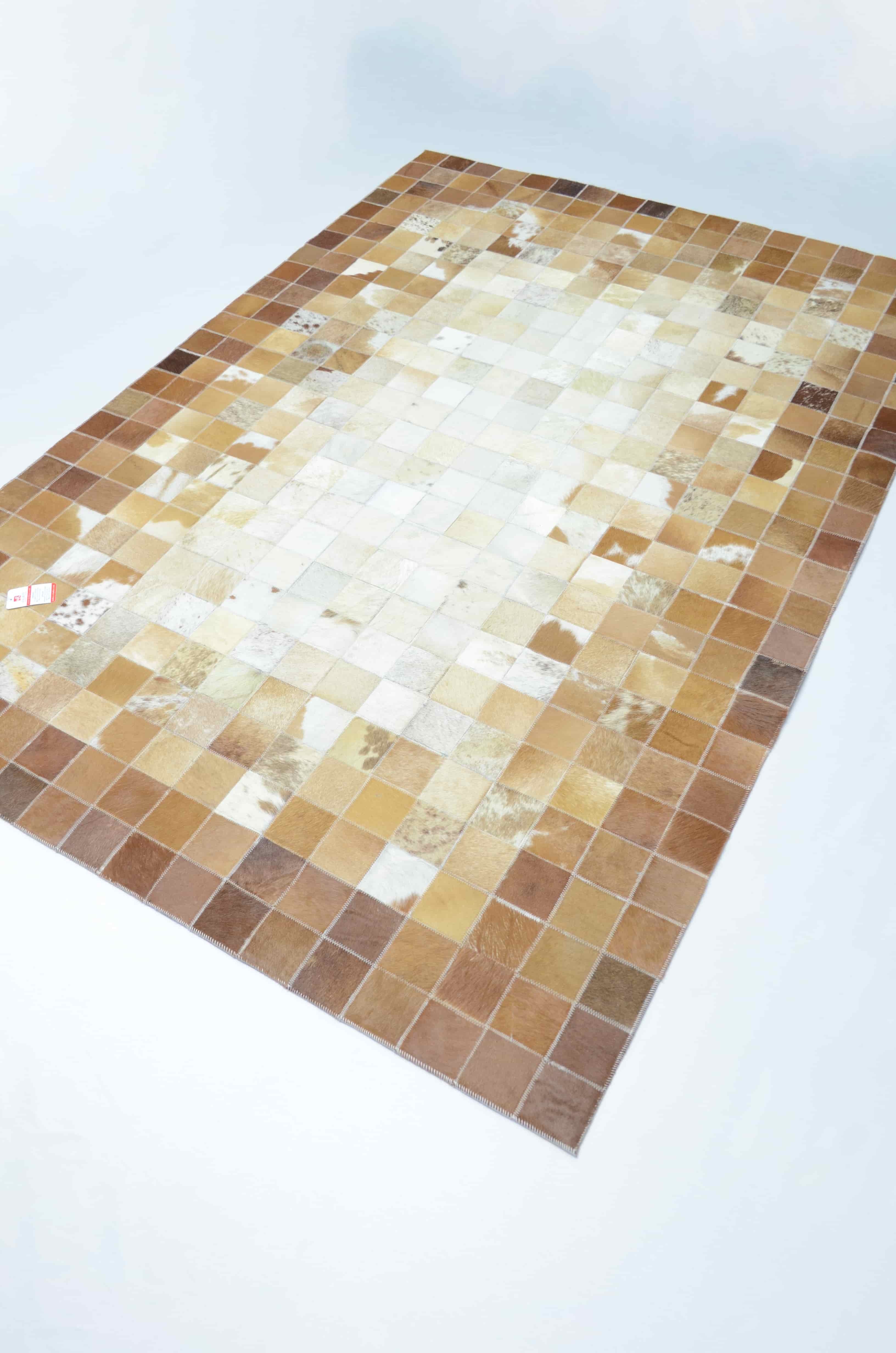 Krem ve Kahverengi Ombre Geçişli Deri Patchwork Halı 120x180 cm (2,16 m²)