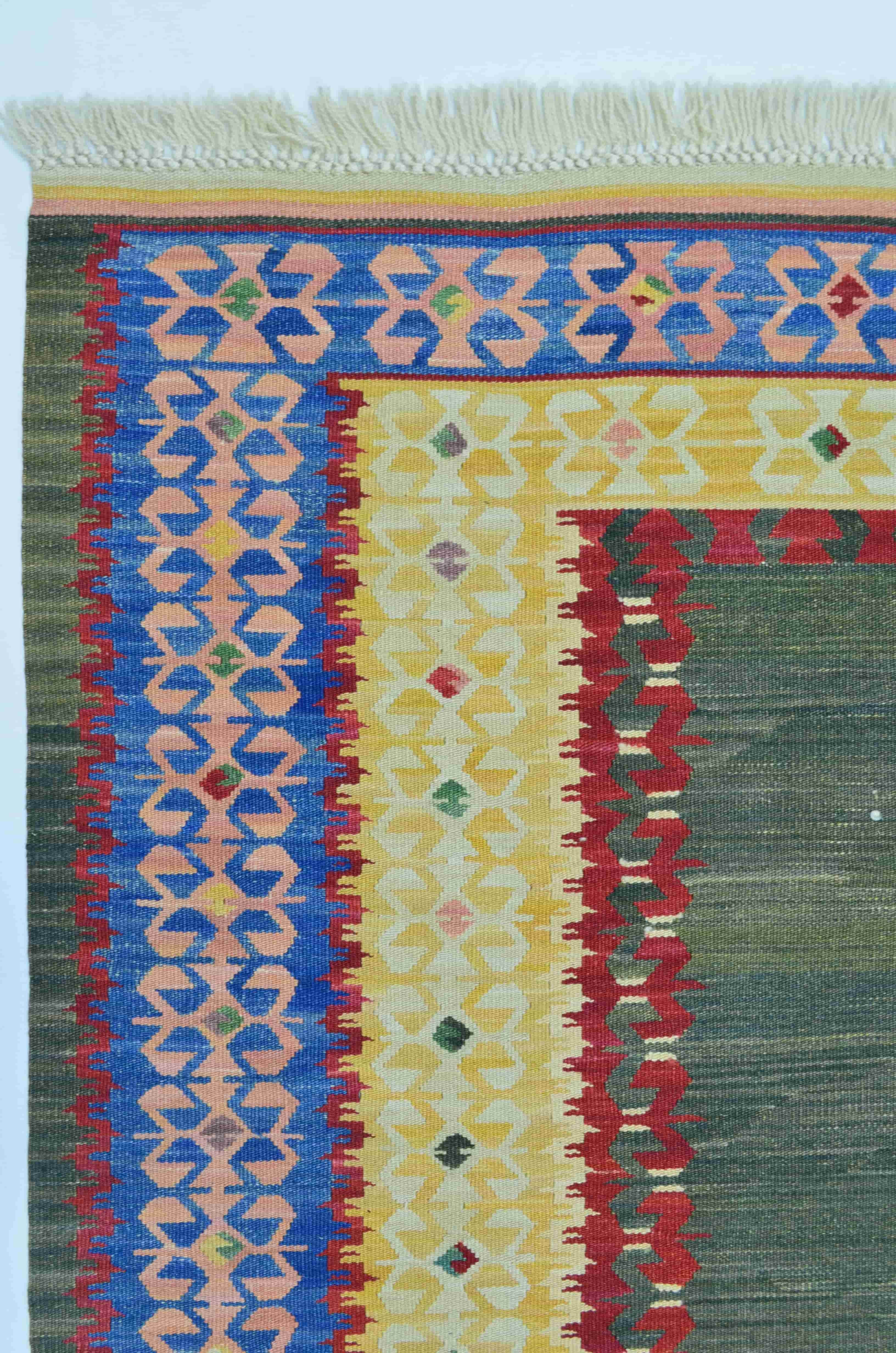 El Dokuma Renkli Kirmen Yünü ve Doğal Kök Boya Kilim 120x180 cm (2.16 m²)