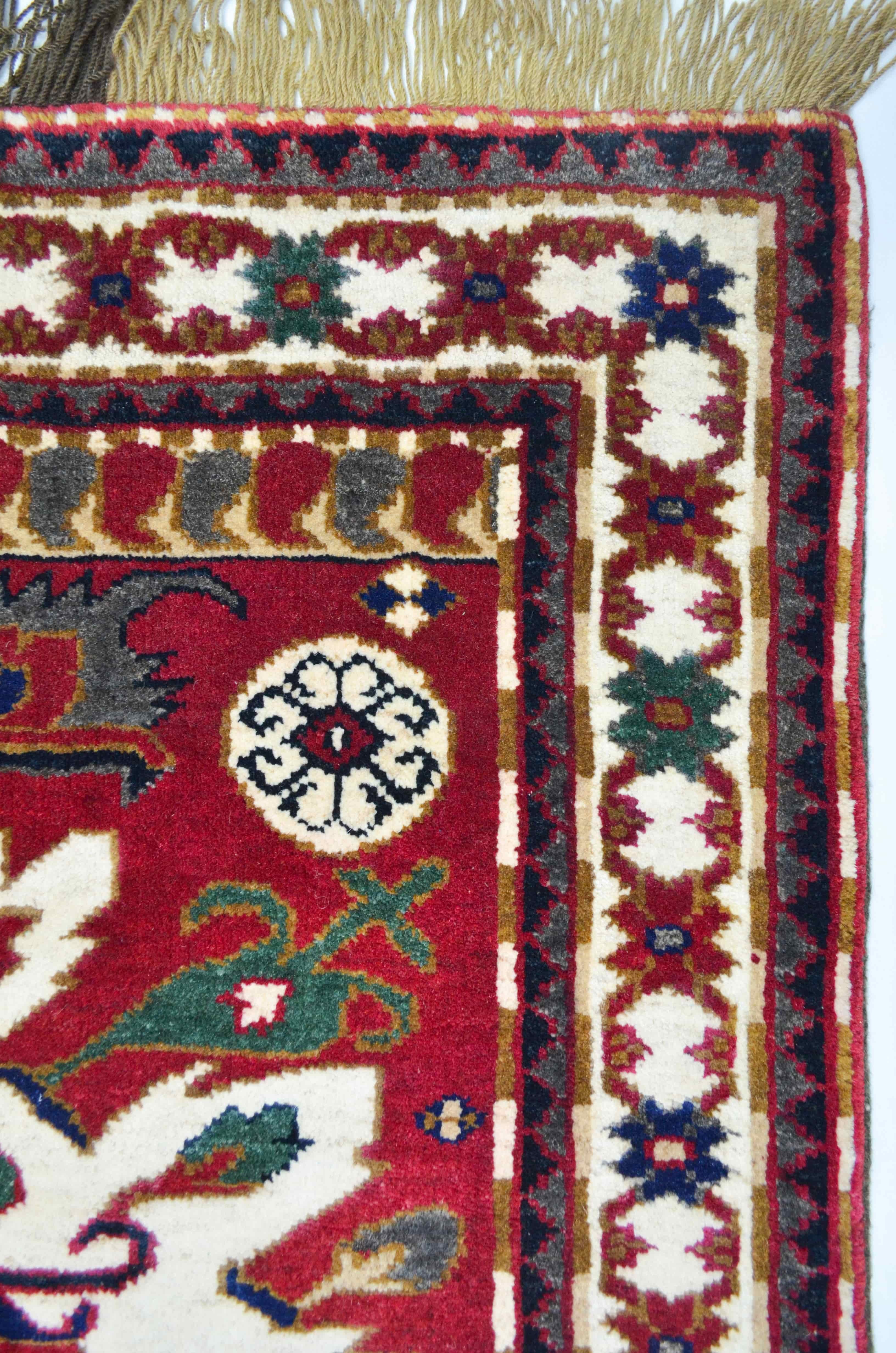 Ejder Motifli Yünden El Dokuma Bordo Renk Kars Halısı 146x198 cm (2.89 m²)