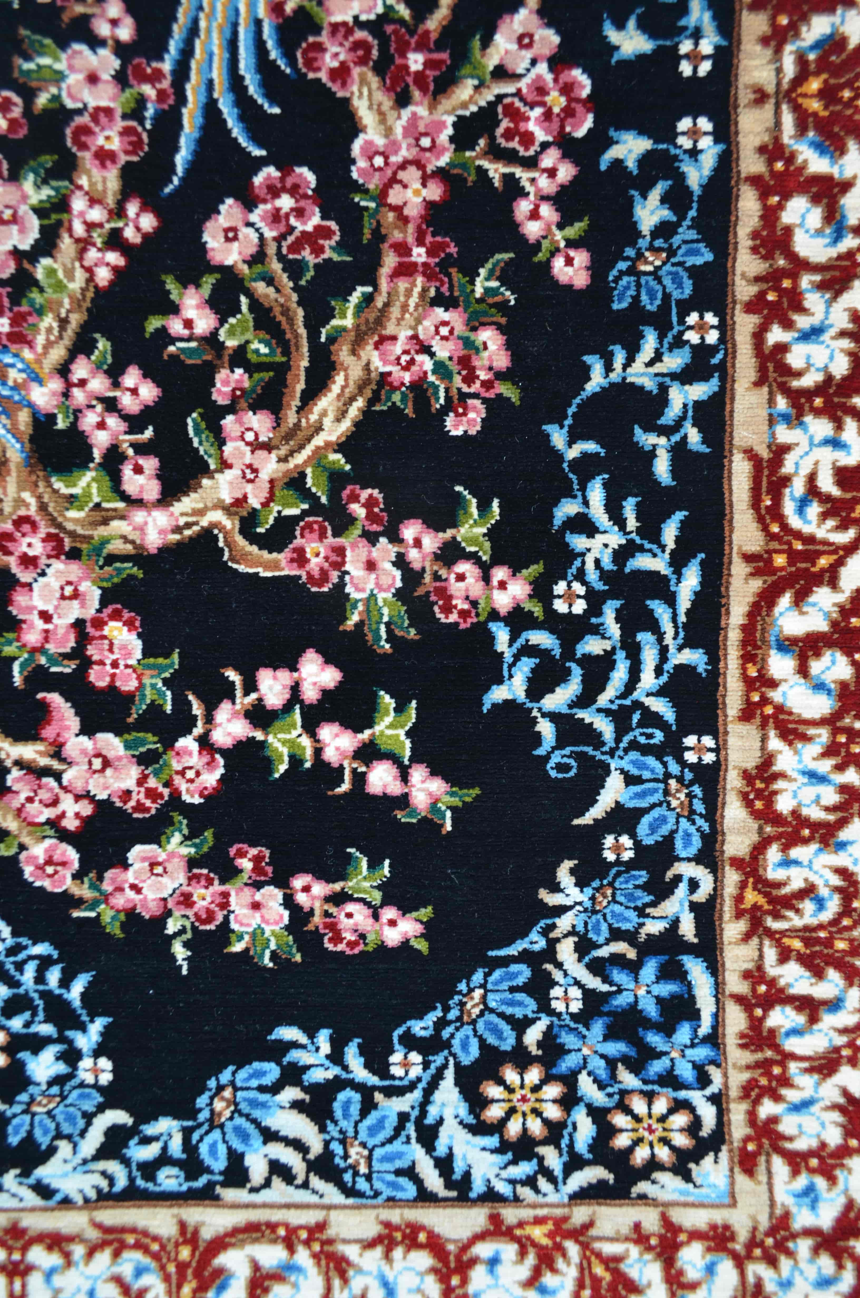 Kuş Motifli Saf İpek El Dokuma Duvar Halısı (50x77 cm)