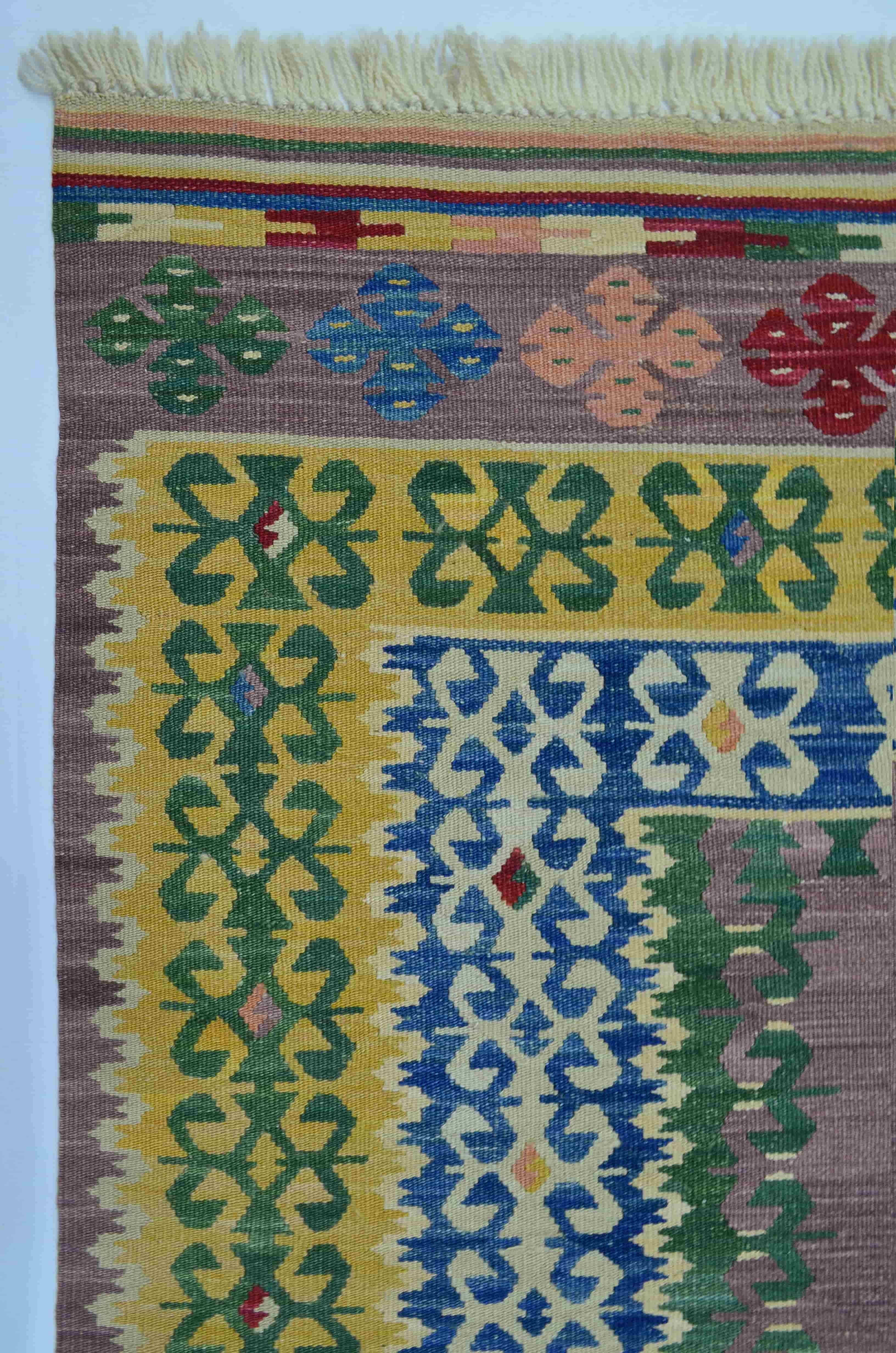 El Dokuma Renkli Kirmen Yünü ve Doğal Kök Boya Kilim 120x180 cm (2.16 m²)