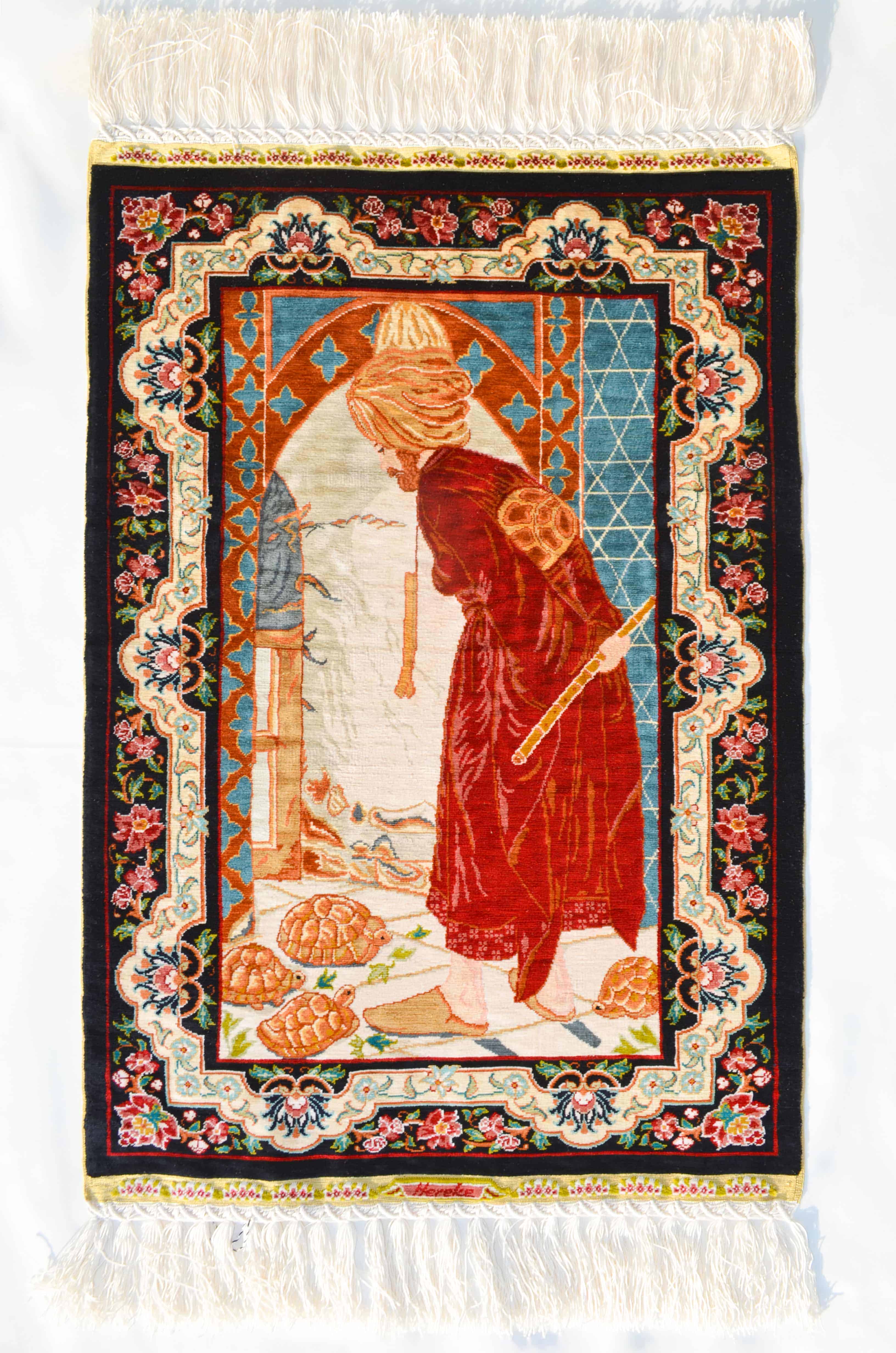 Kaplumbağa Terbiyecisi Desenli Saf İpek El Dokuma Duvar Halısı (36x60 cm)