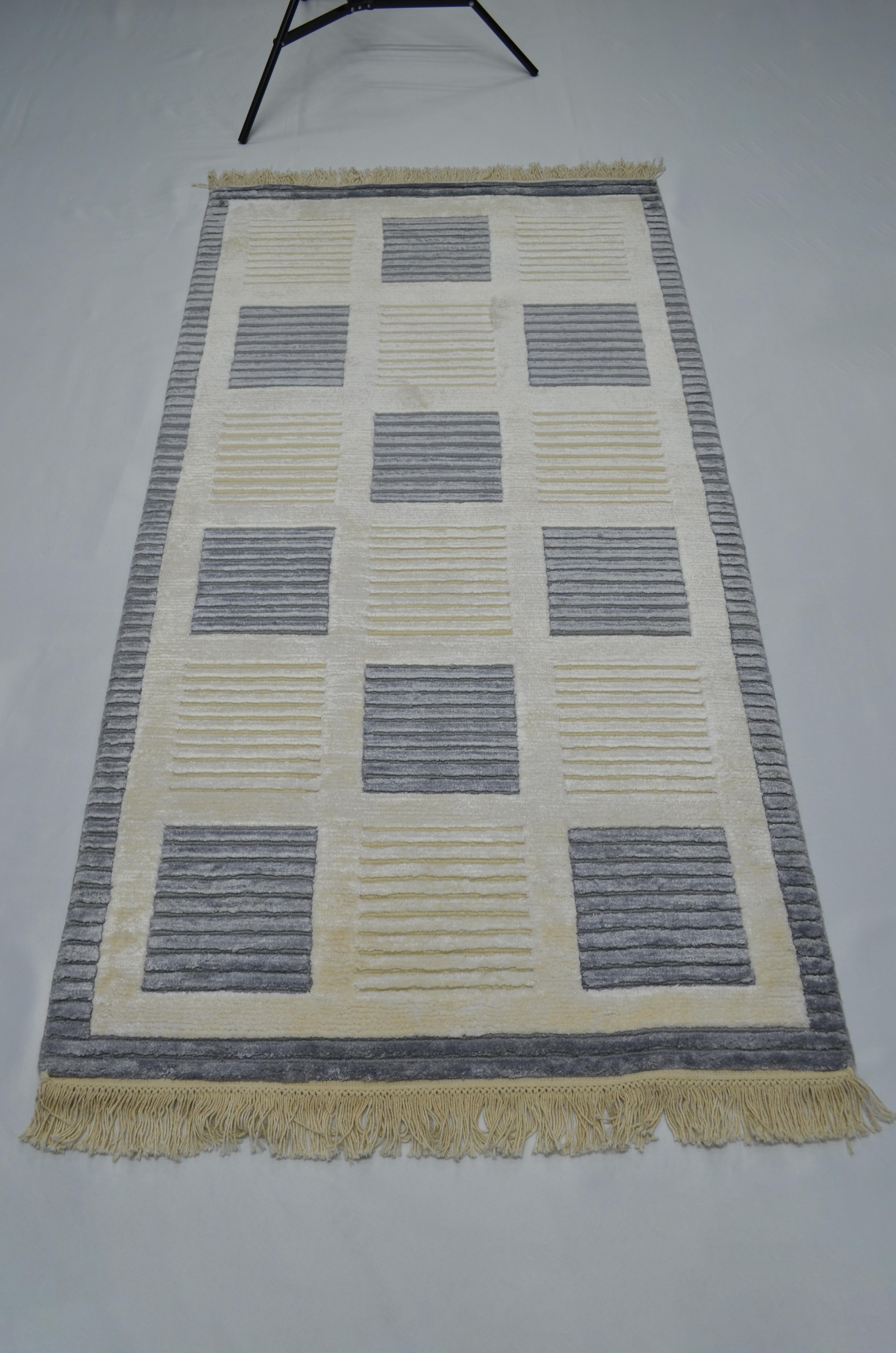 Yüksek Kalite Yünden El Dokuma Dama Desenli Gri Renk Nepal Halısı 80x150 cm (1.2 m²)