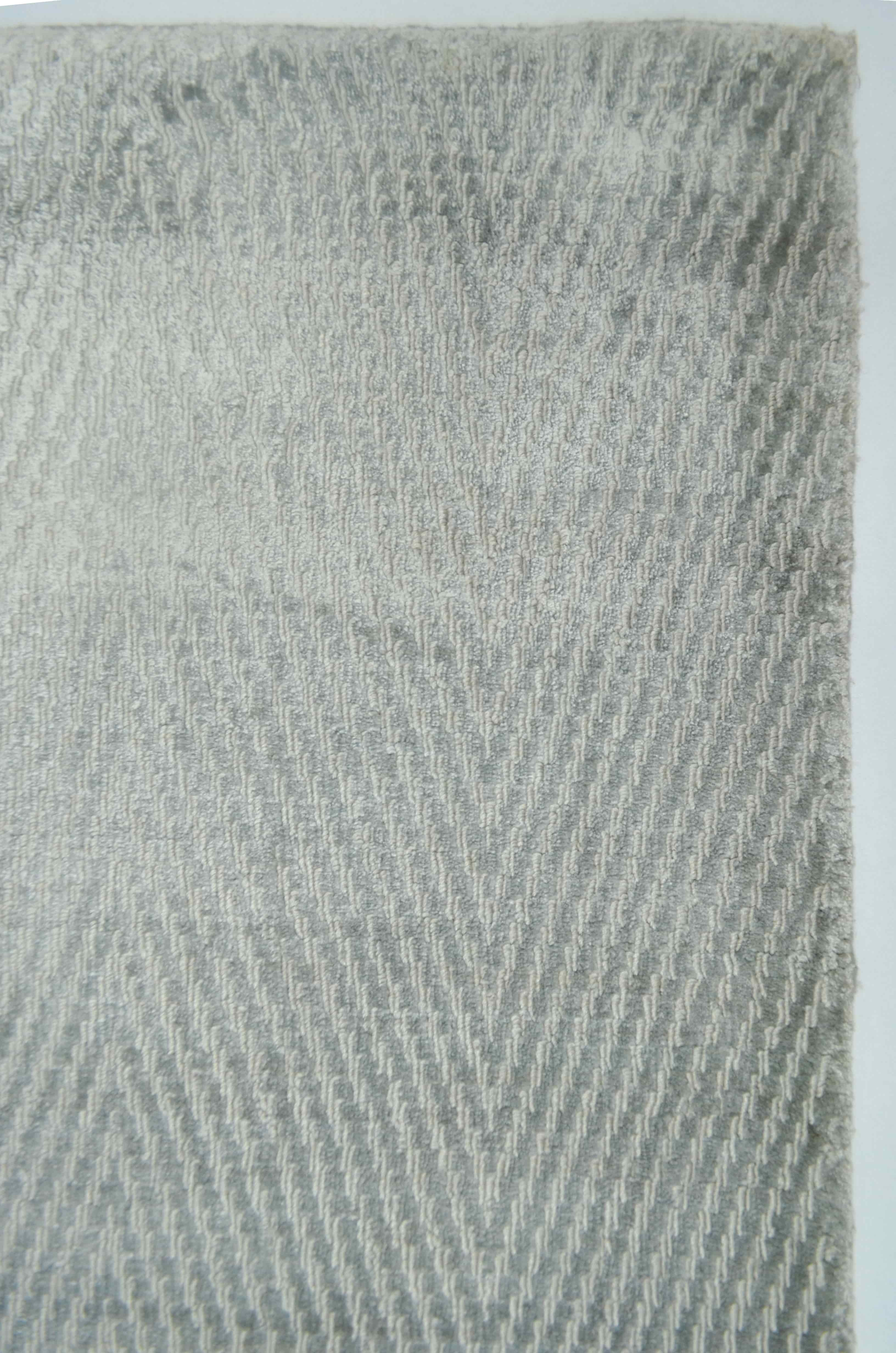 Nüans Gri Renk İpek Görünümlü Viskoz Modern El Dokuma Halı 80x150 cm (1.2 m²)