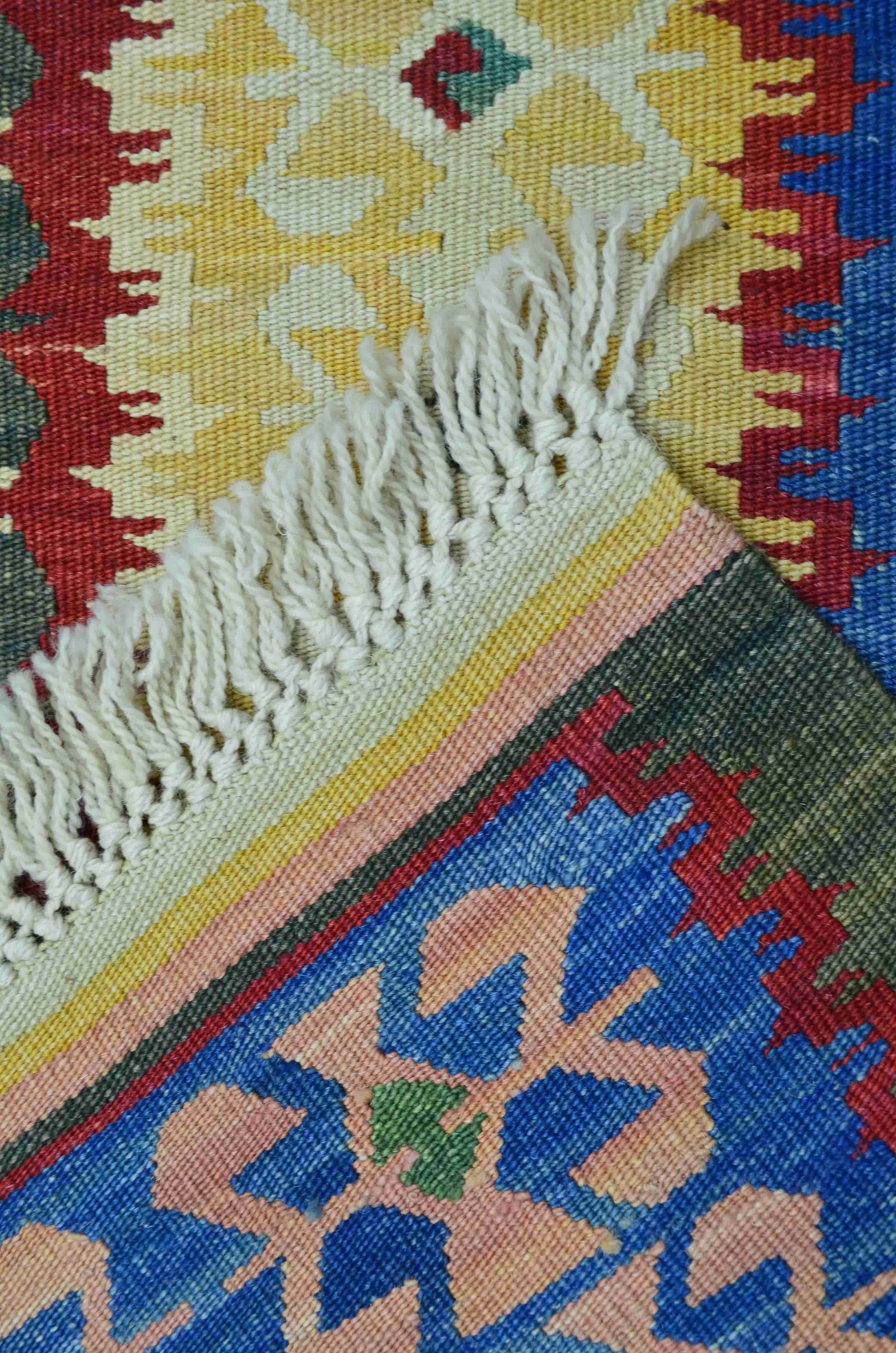 El Dokuma Renkli Kirmen Yünü ve Doğal Kök Boya Kilim 120x180 cm (2.16 m²)