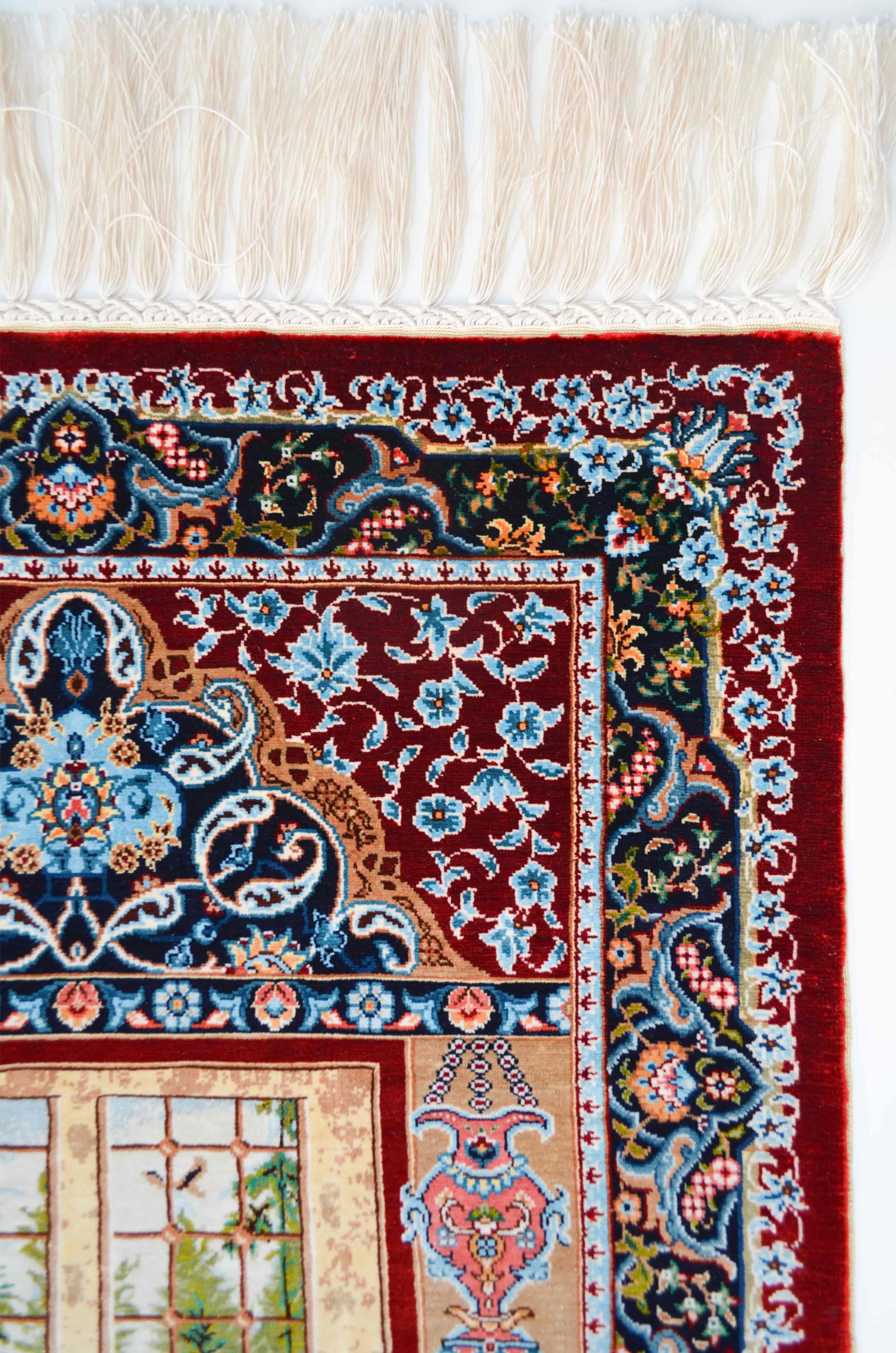 Mükrime Hatun Tasvirli Saf İpek El Dokuma Duvar Halısı (40x60 cm)