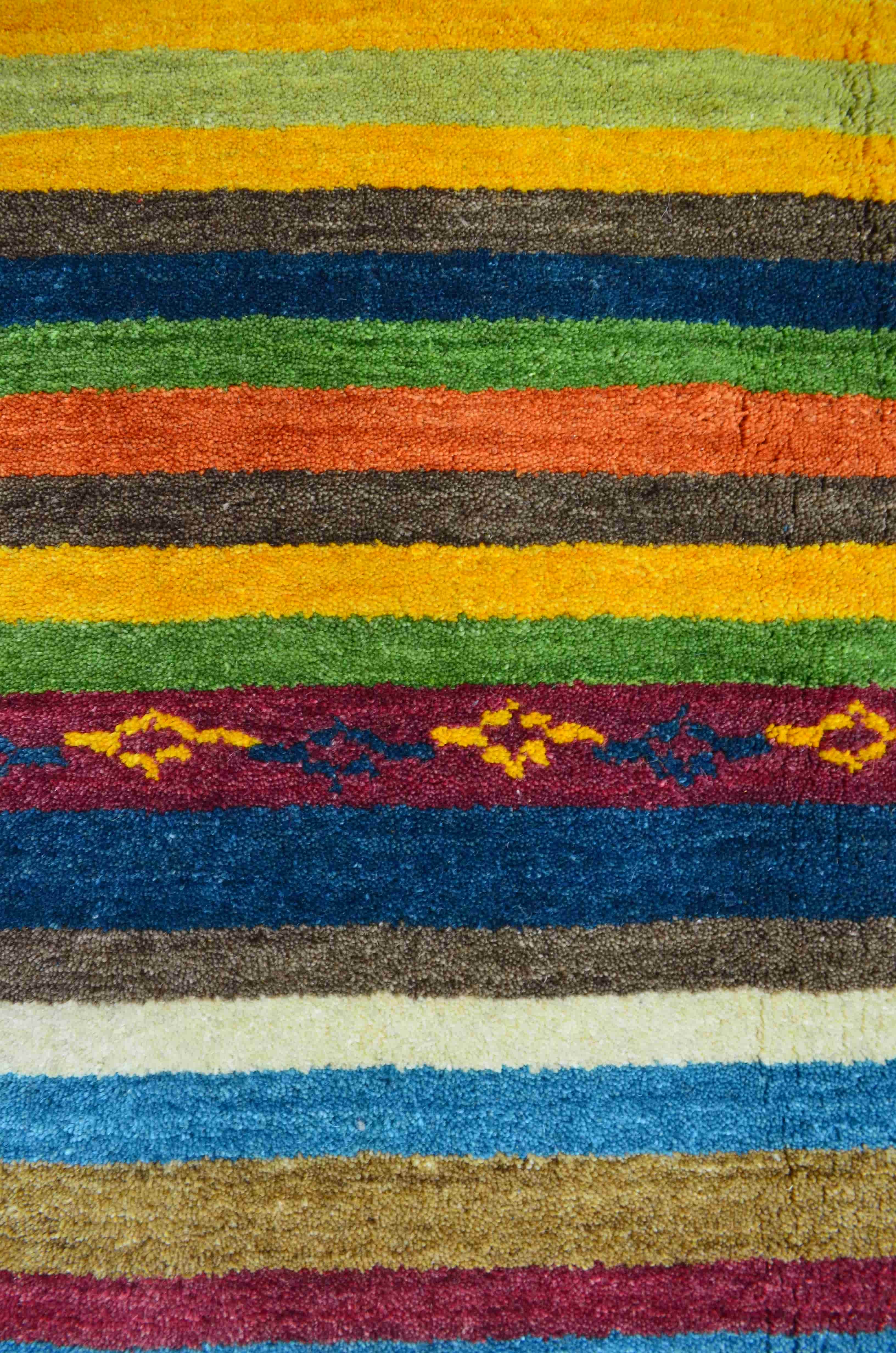 El Dokuma Kırmızı Renk Yün Tribal Halı 123x180 cm (2.21 m²)